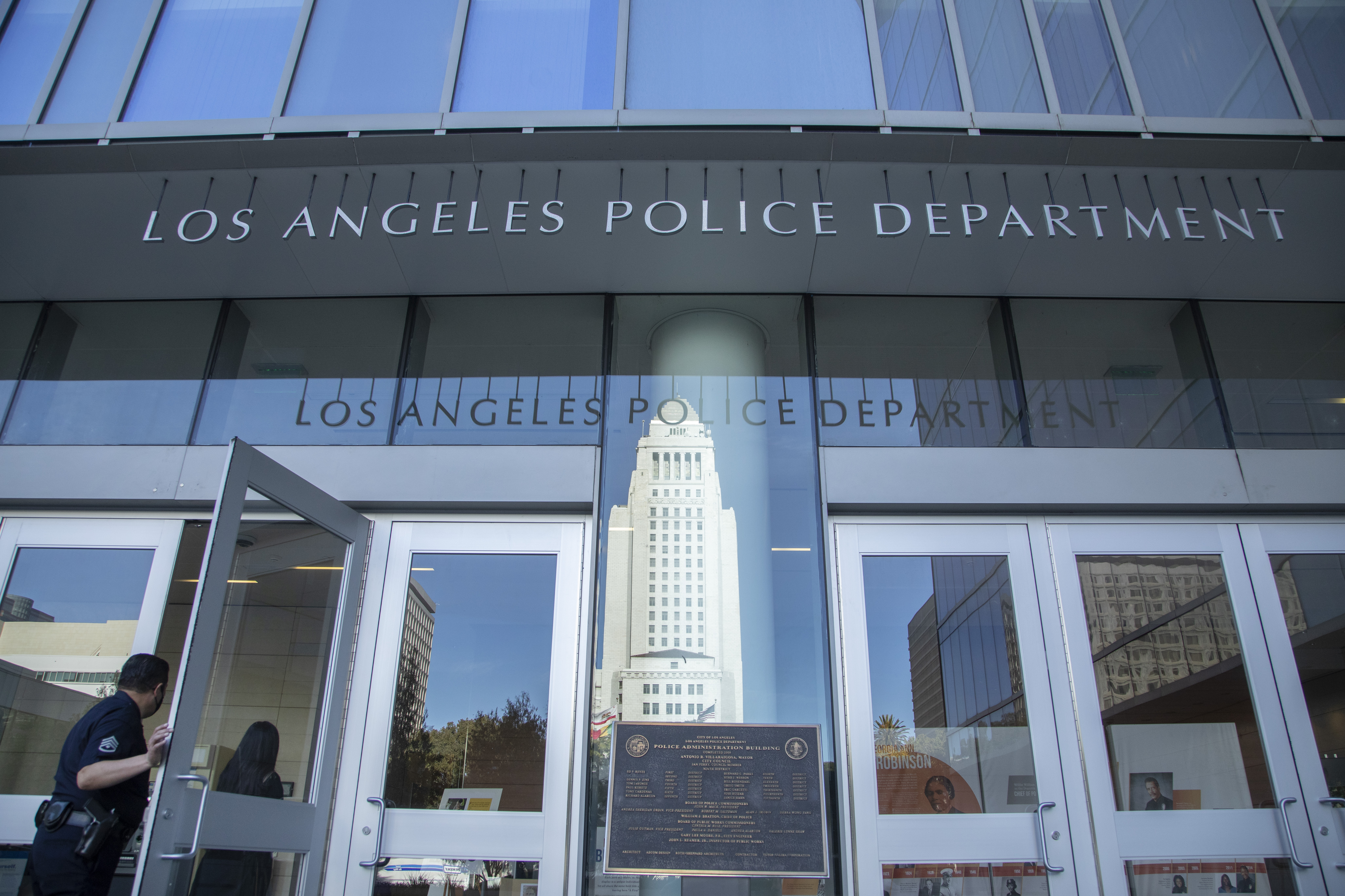 Texas man arrested in 4 L.A.-area cold case killings dating to 1980 - Vimarsana News