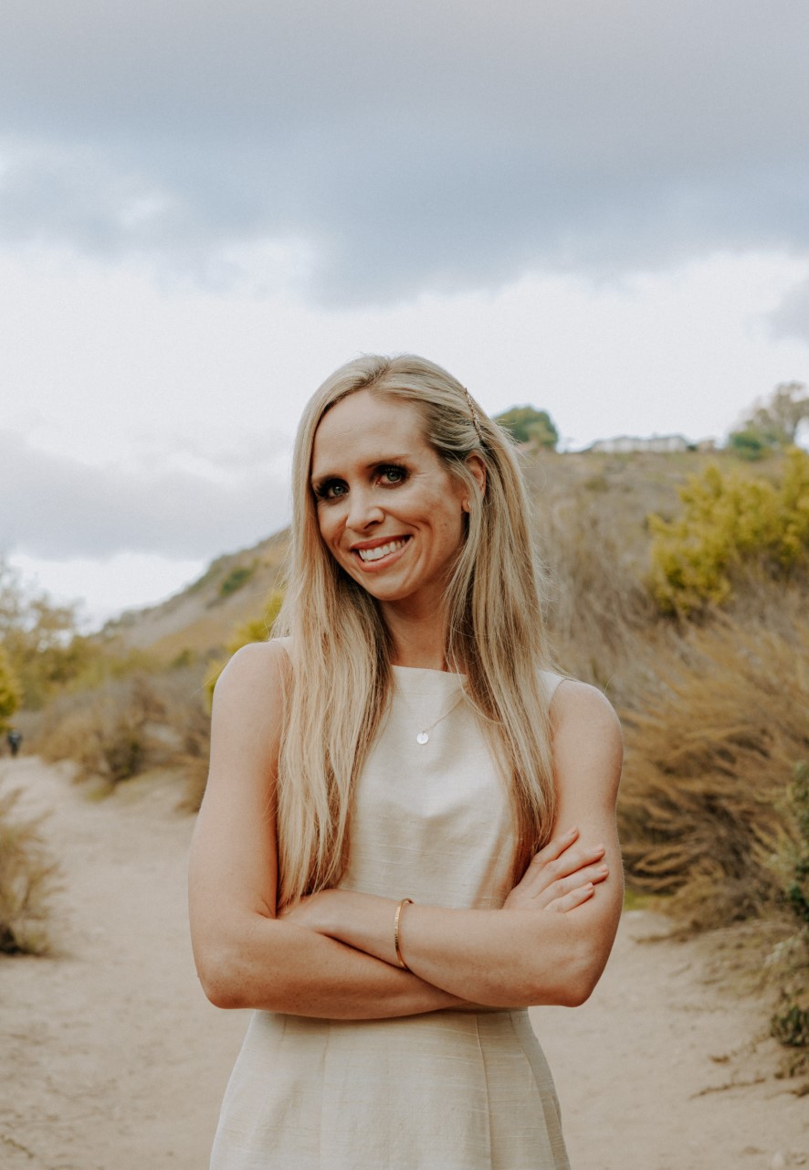 Poway Unified elementary teacher hosts launch of her latest sci-fi book - Vimarsana News