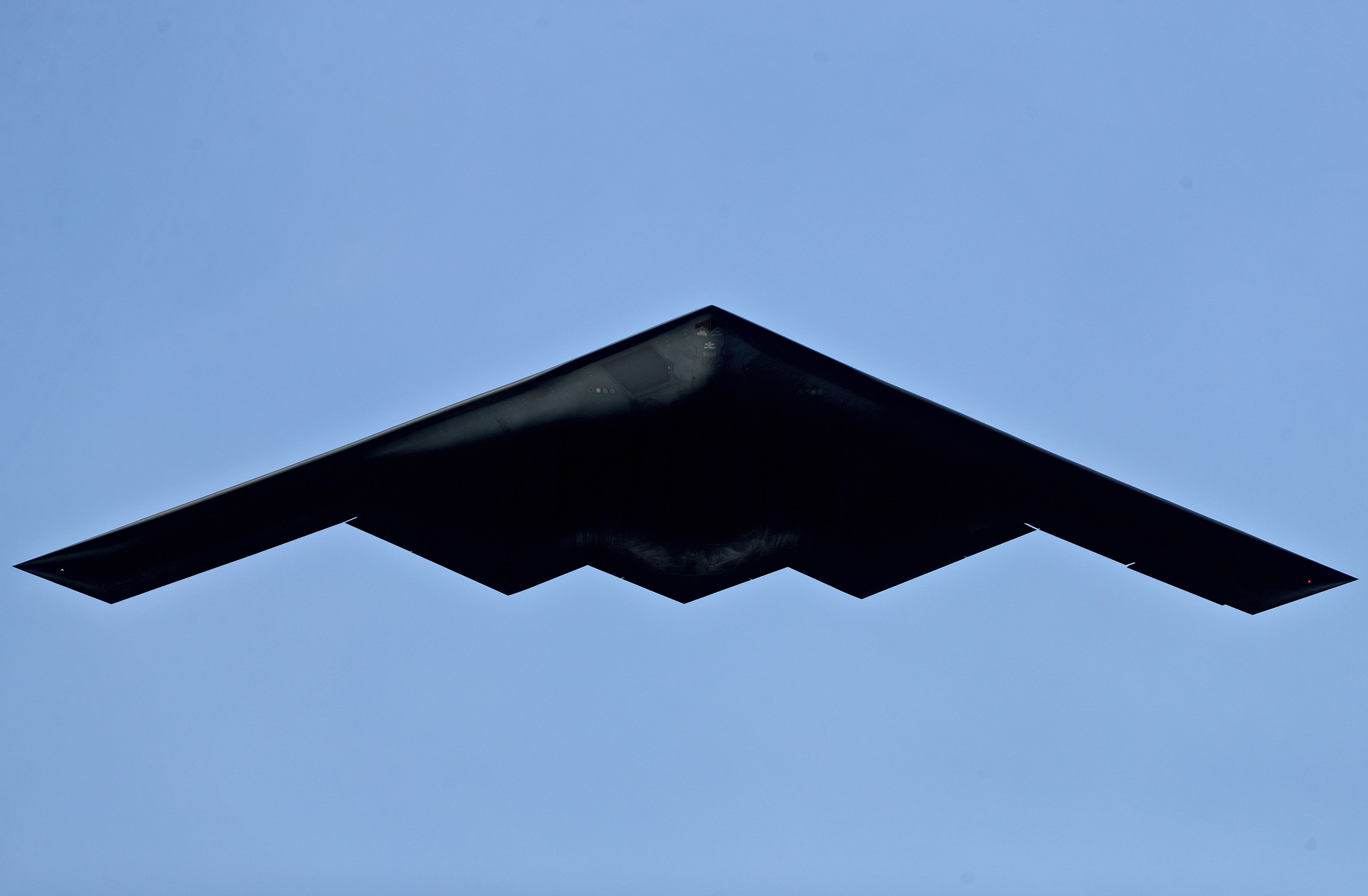 Rose Parade is minus a stealth bomber after B-2s grounded - Vimarsana News