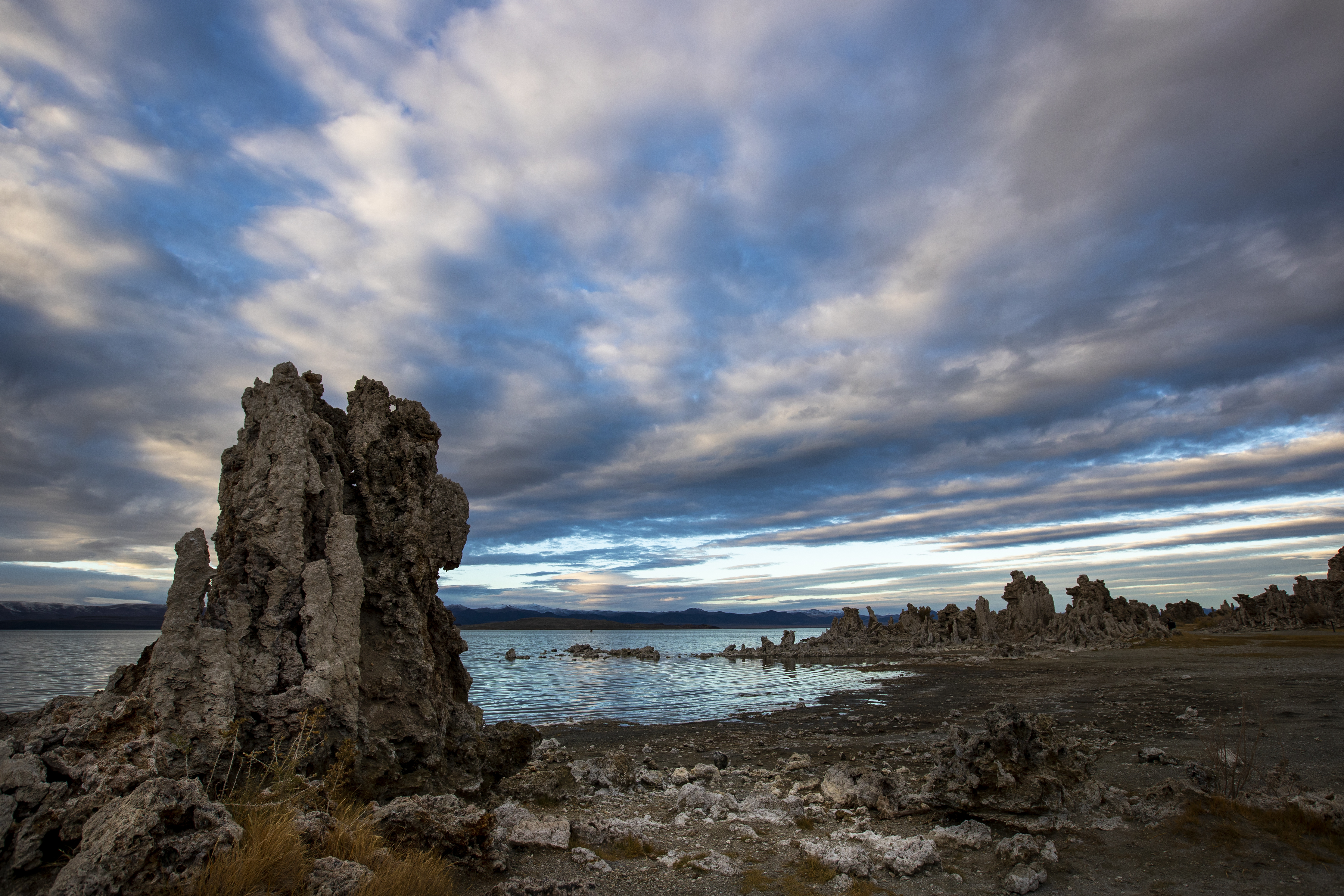 Los Angeles DWP battles to keep spigot open at Mono Lake - Vimarsana News