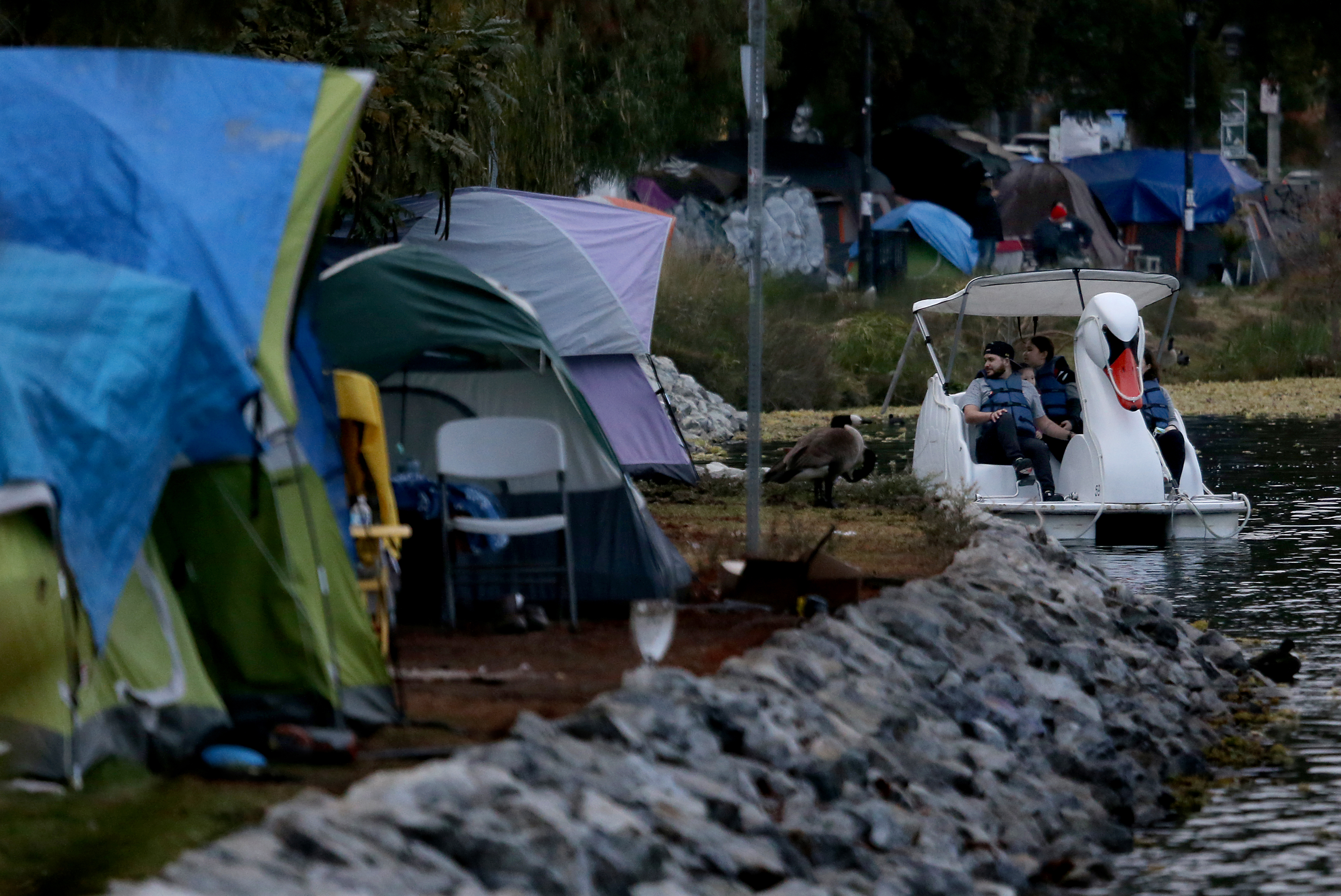 Column: Lots of eyes will be on L.A.'s initiative aimed at clearing out homeless encampments - Vimarsana News