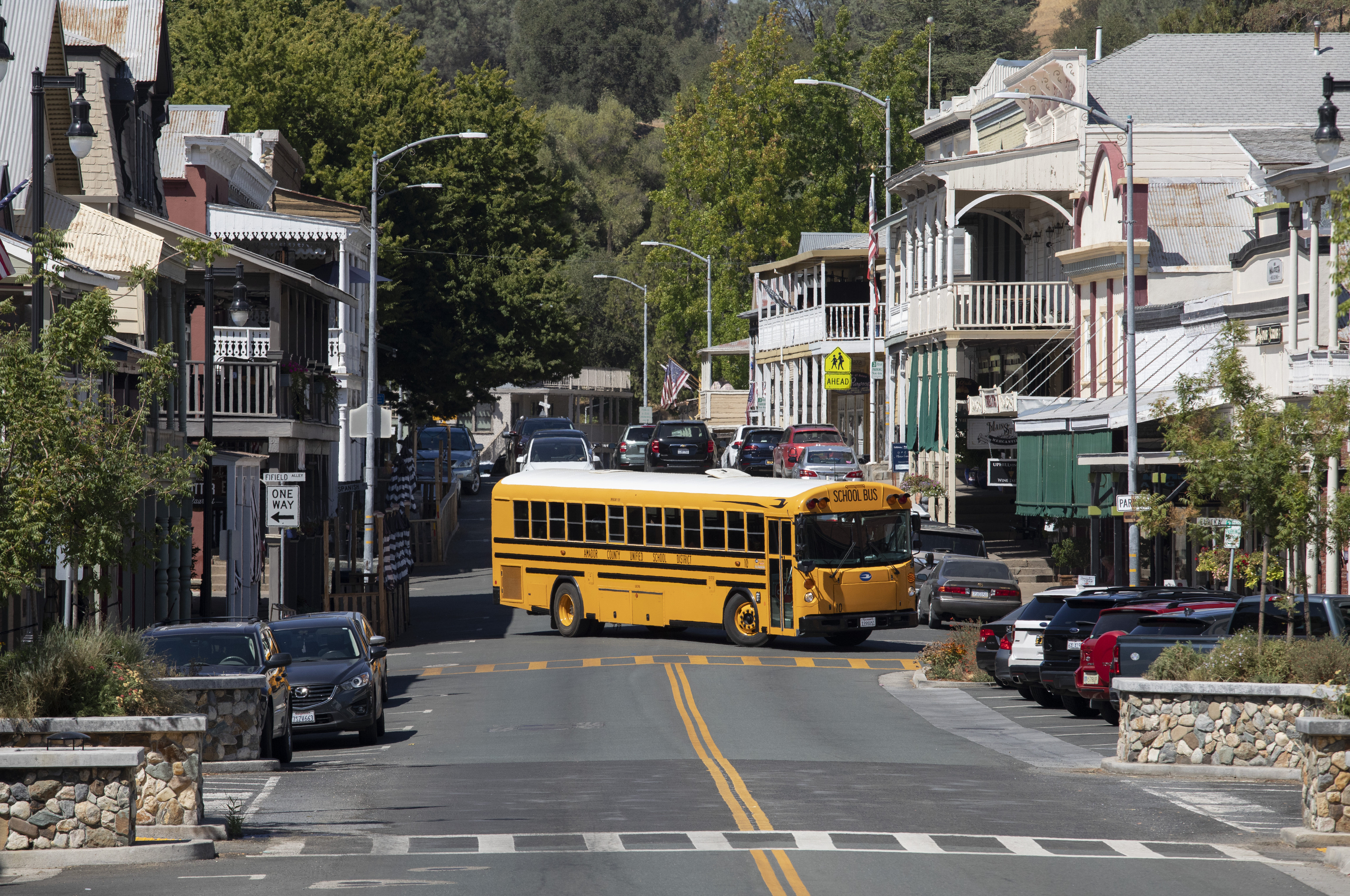 COVID vaccine and mask fury shakes up California schools - Vimarsana News
