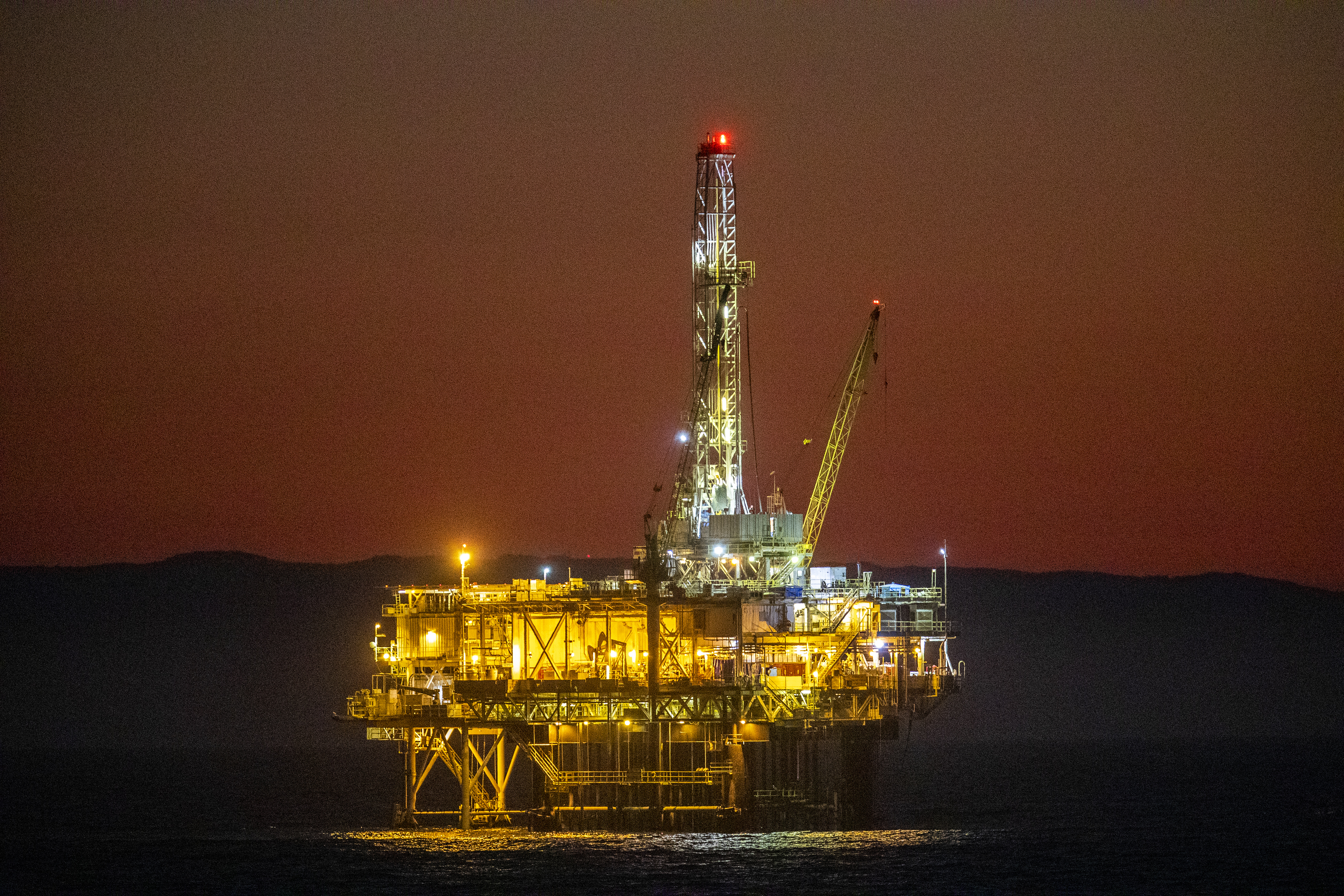 California lawmakers call for changes after O.C. oil spill - Vimarsana News