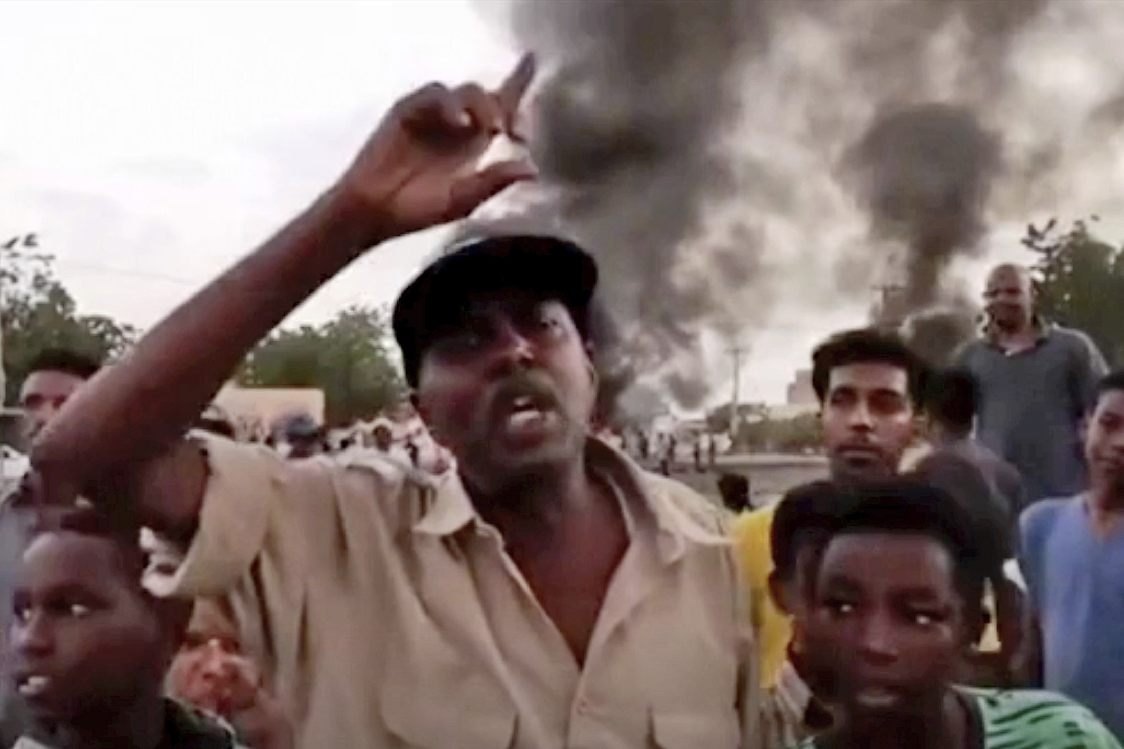 Prime minister, officials detained in apparent Sudan coup - Vimarsana News
