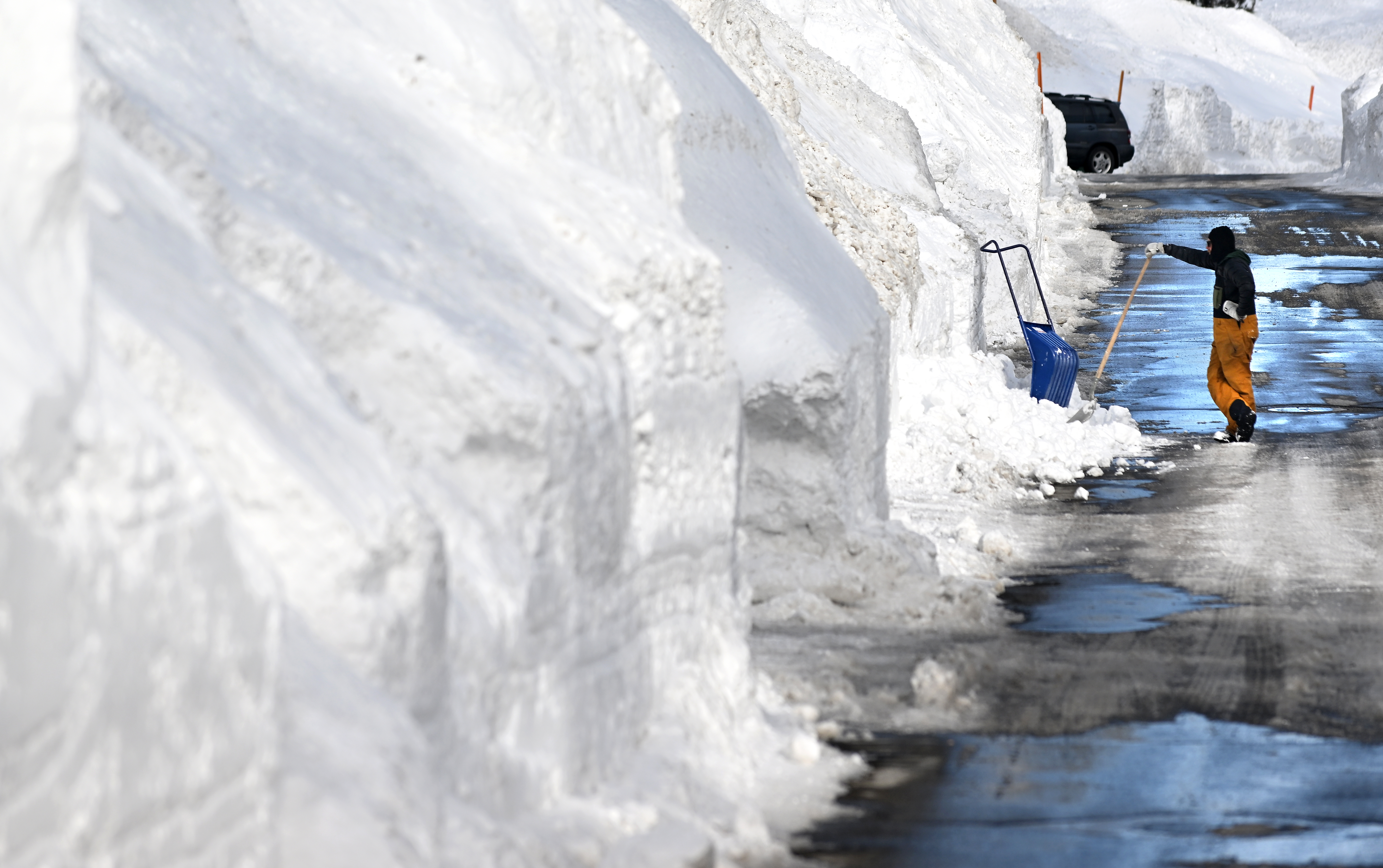 Fears loom over coming snowmelt in eastern Sierra Nevada - Vimarsana News