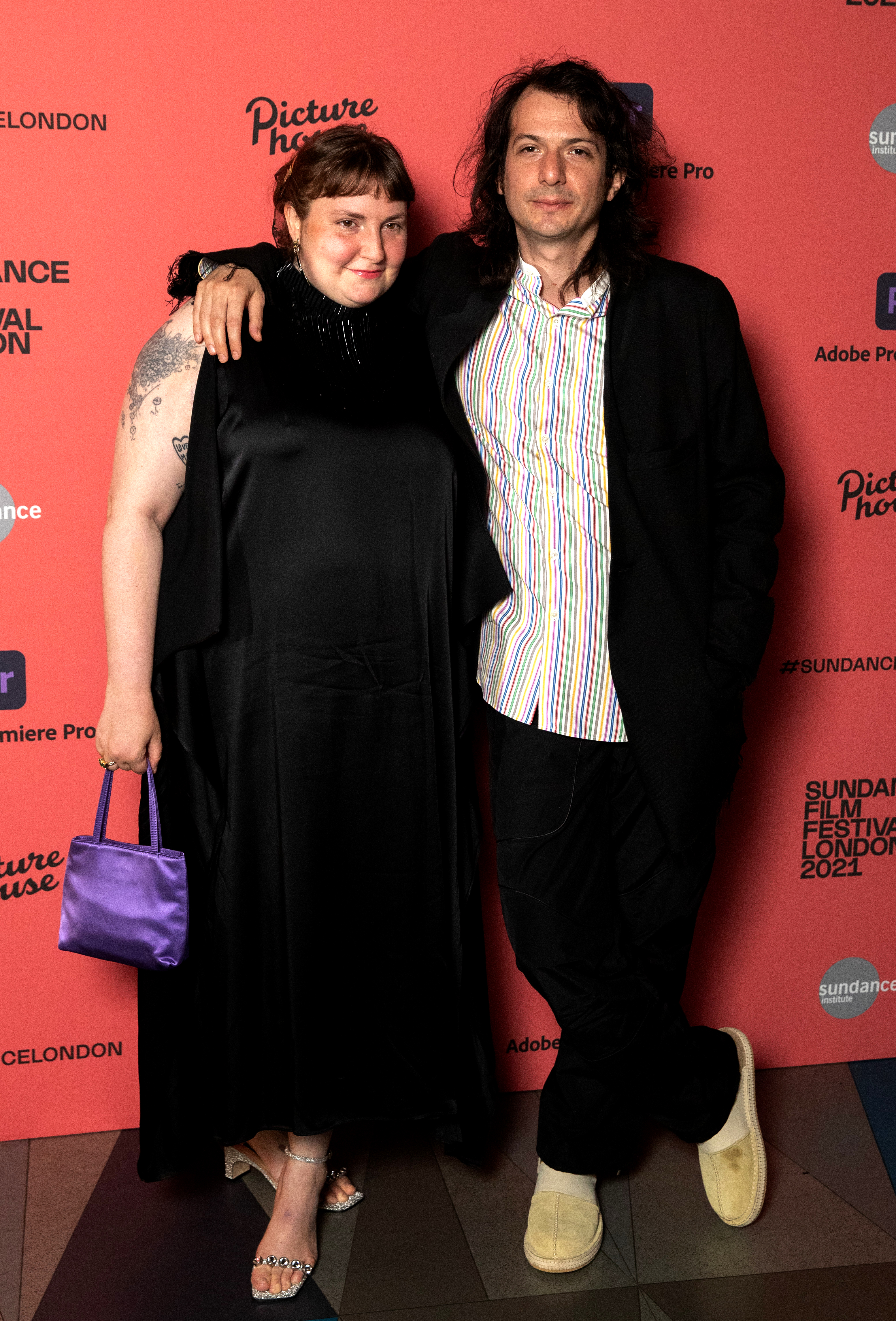 Lena Dunham thinks your body-shaming jokes need some work - Vimarsana News