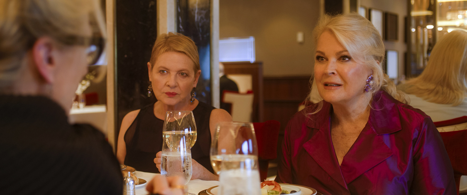 Candice Bergen tackles Meryl Streep and improvised dialogue - Vimarsana News