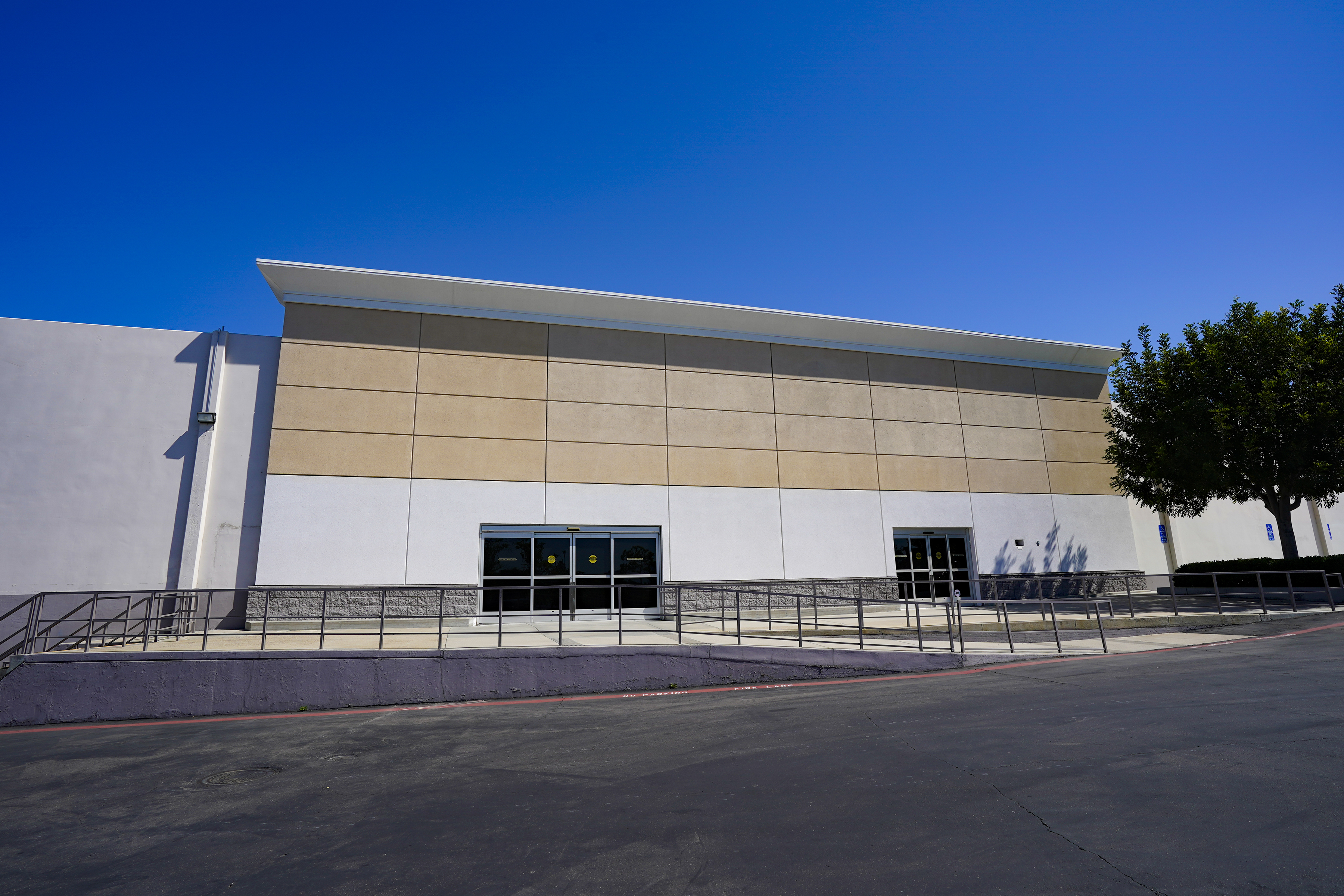 La Mesa, flush with federal cash, is now accepting pitches for new businesses - Vimarsana News