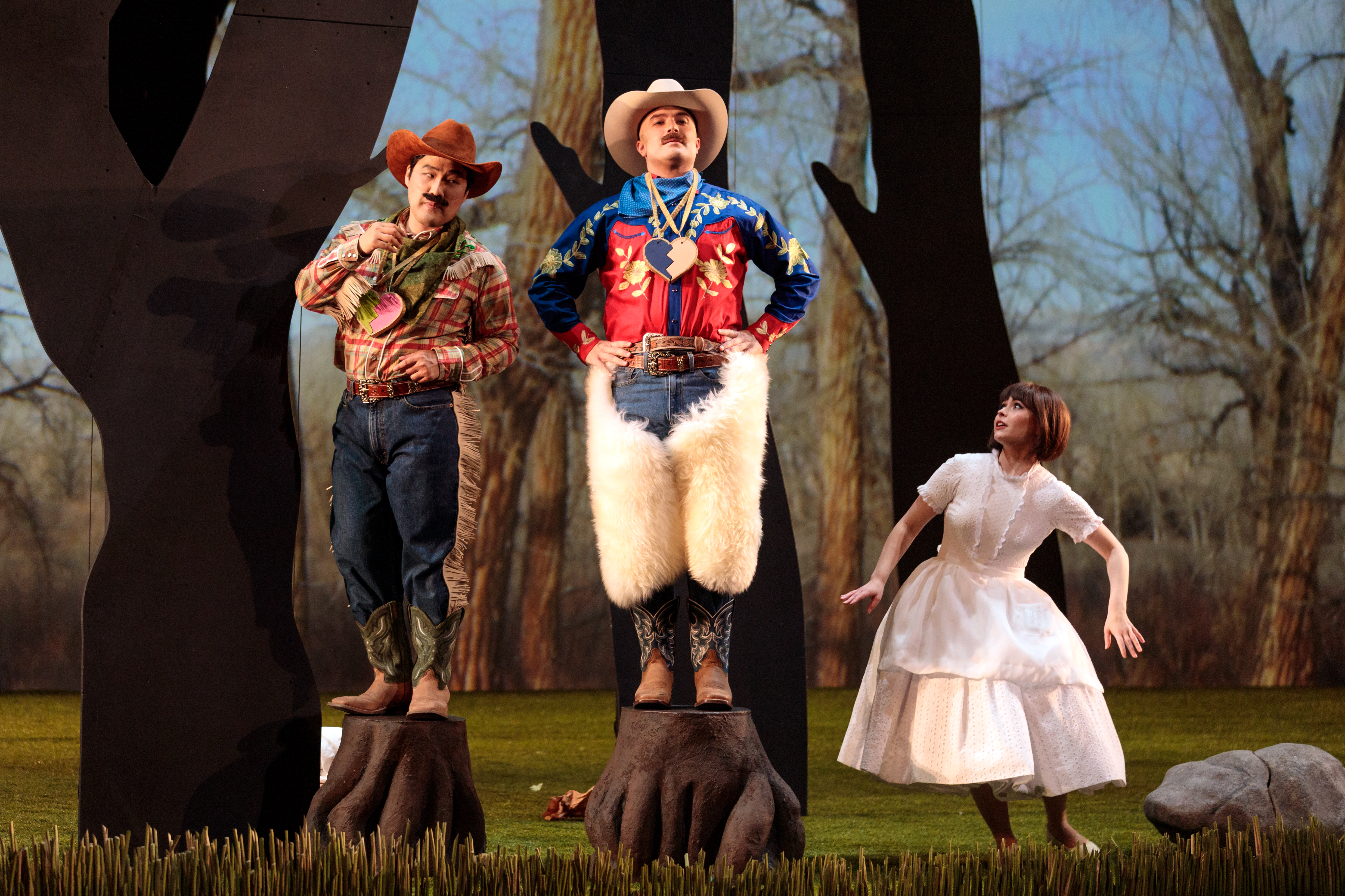 Review: Singing is sublime in San Diego Opera's cleverly conceived 'Così fan tutte' - Vimarsana News