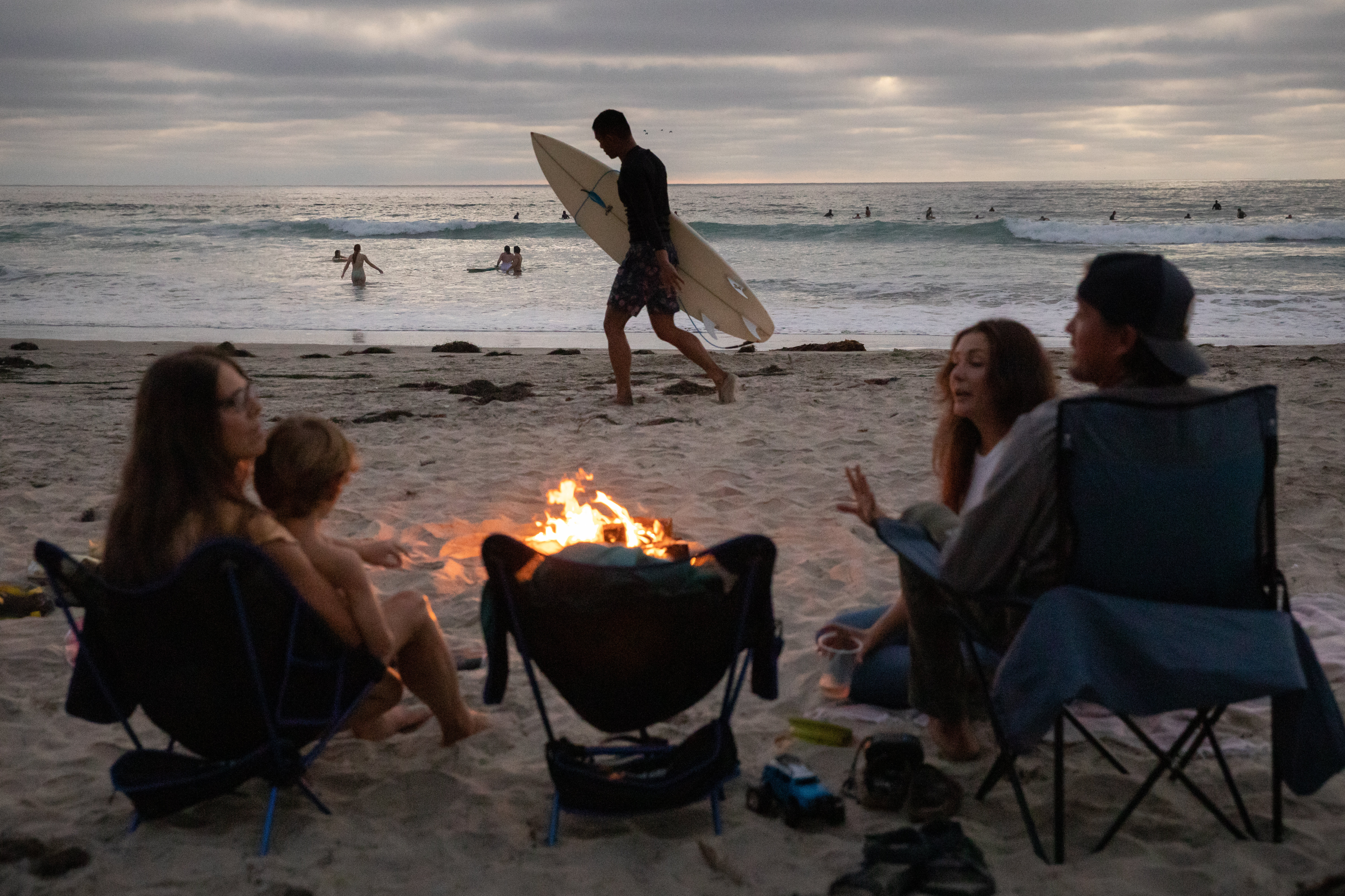 Bonfire ban: San Diego bans wood fires on city beaches - The San Diego Union-Tribune - Vimarsana News
