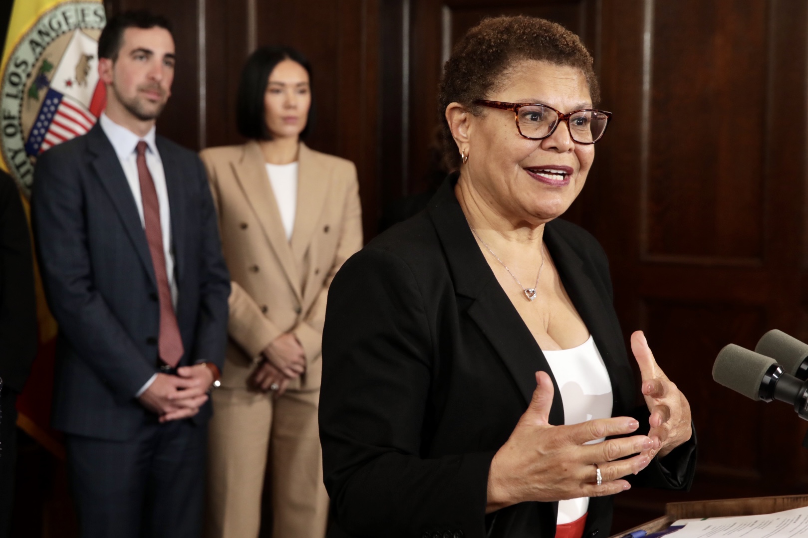 Bass allots $1.3 billion to address homelessness in L.A. budget - Vimarsana News