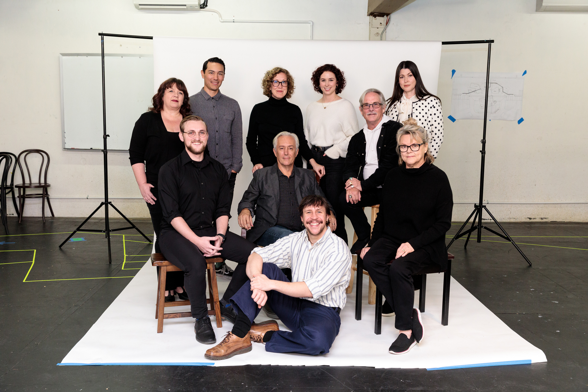 Cygnet Theatre returns to the witty work of Noël Coward in 'Present Laughter' - Vimarsana News