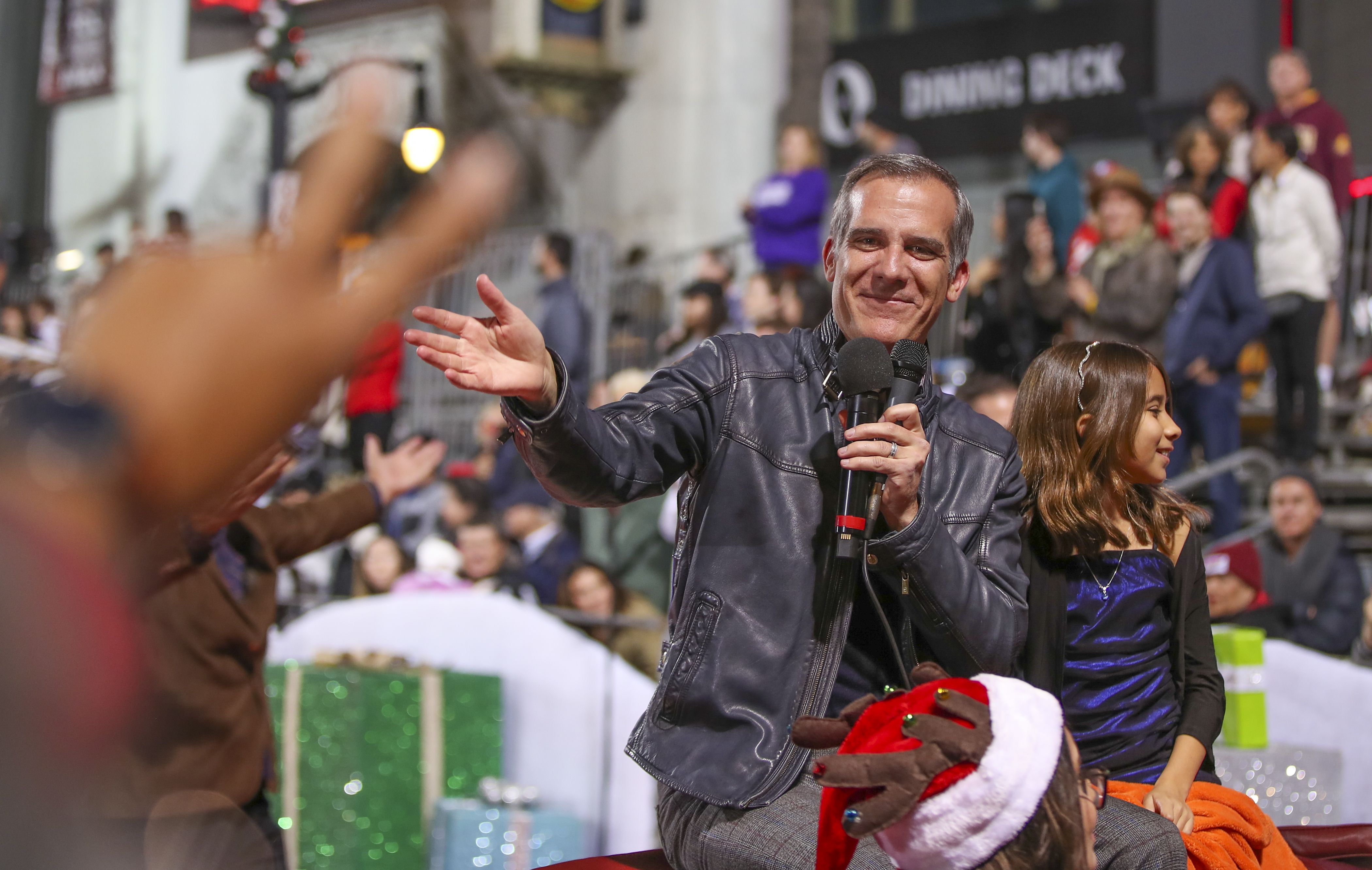 Garcetti exits L.A. political stage for points unknown - Vimarsana News