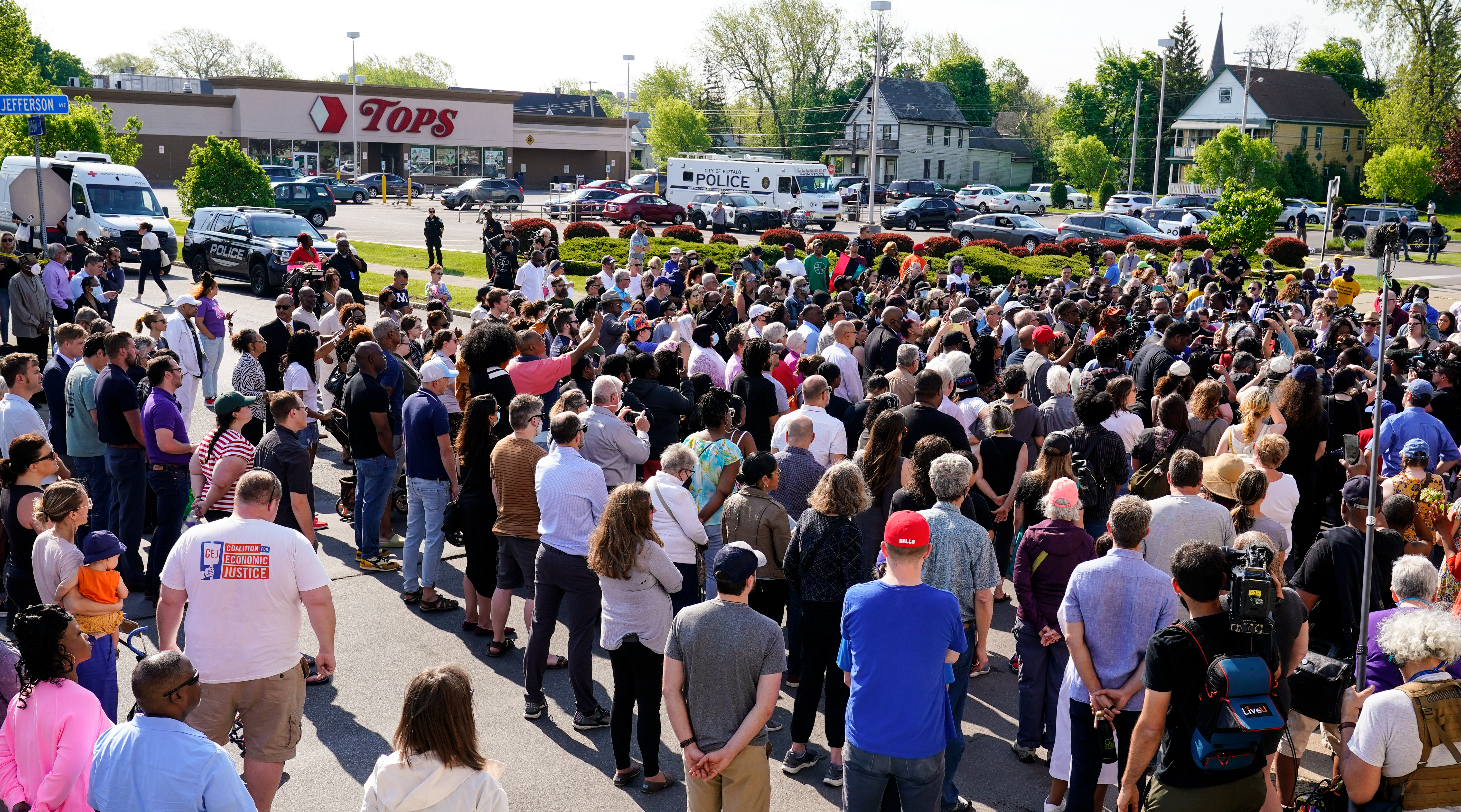Buffalo shooting victims are identified - Vimarsana News