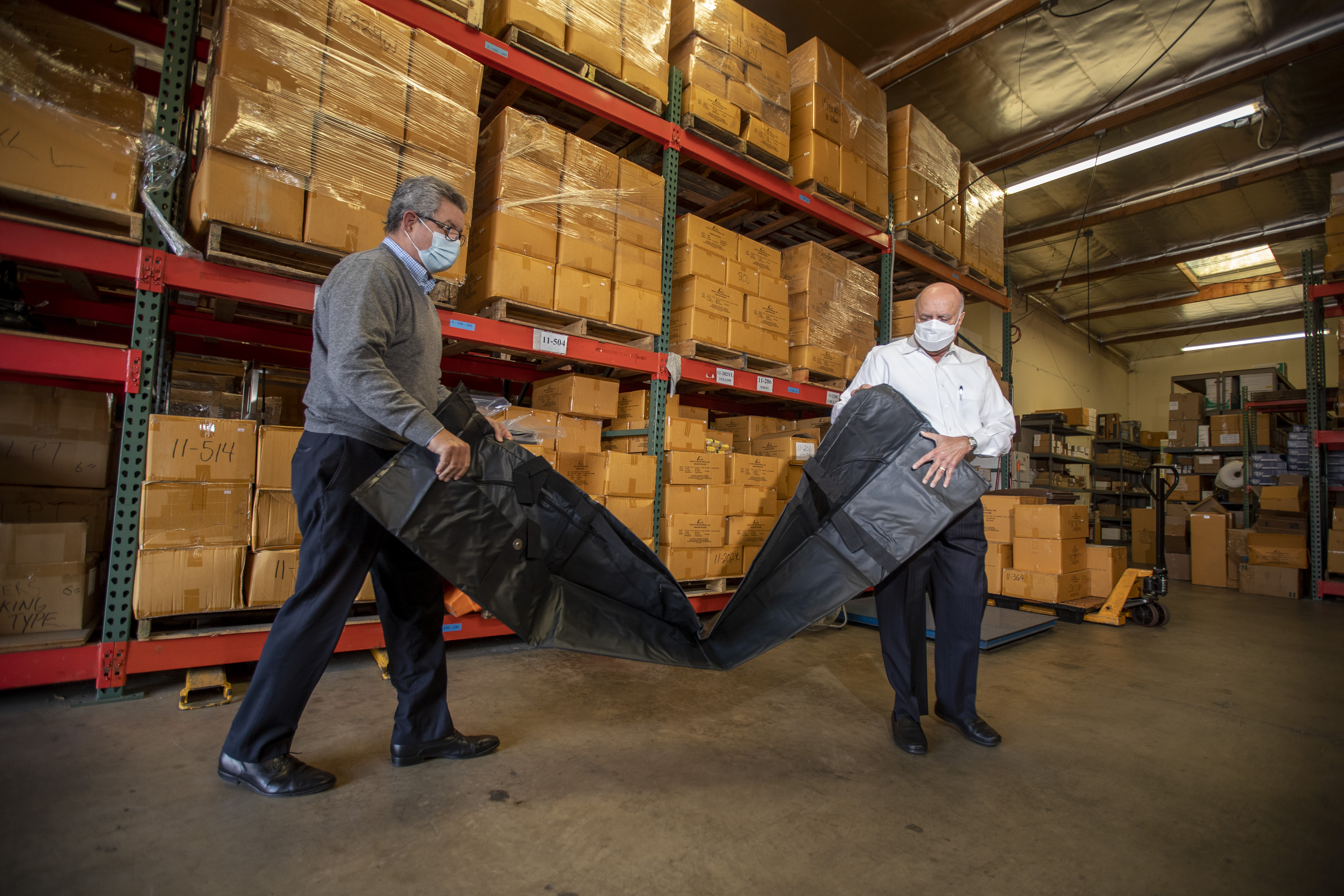 Column: His business is body bags. Thanks to COVID-19, it's booming - Vimarsana News
