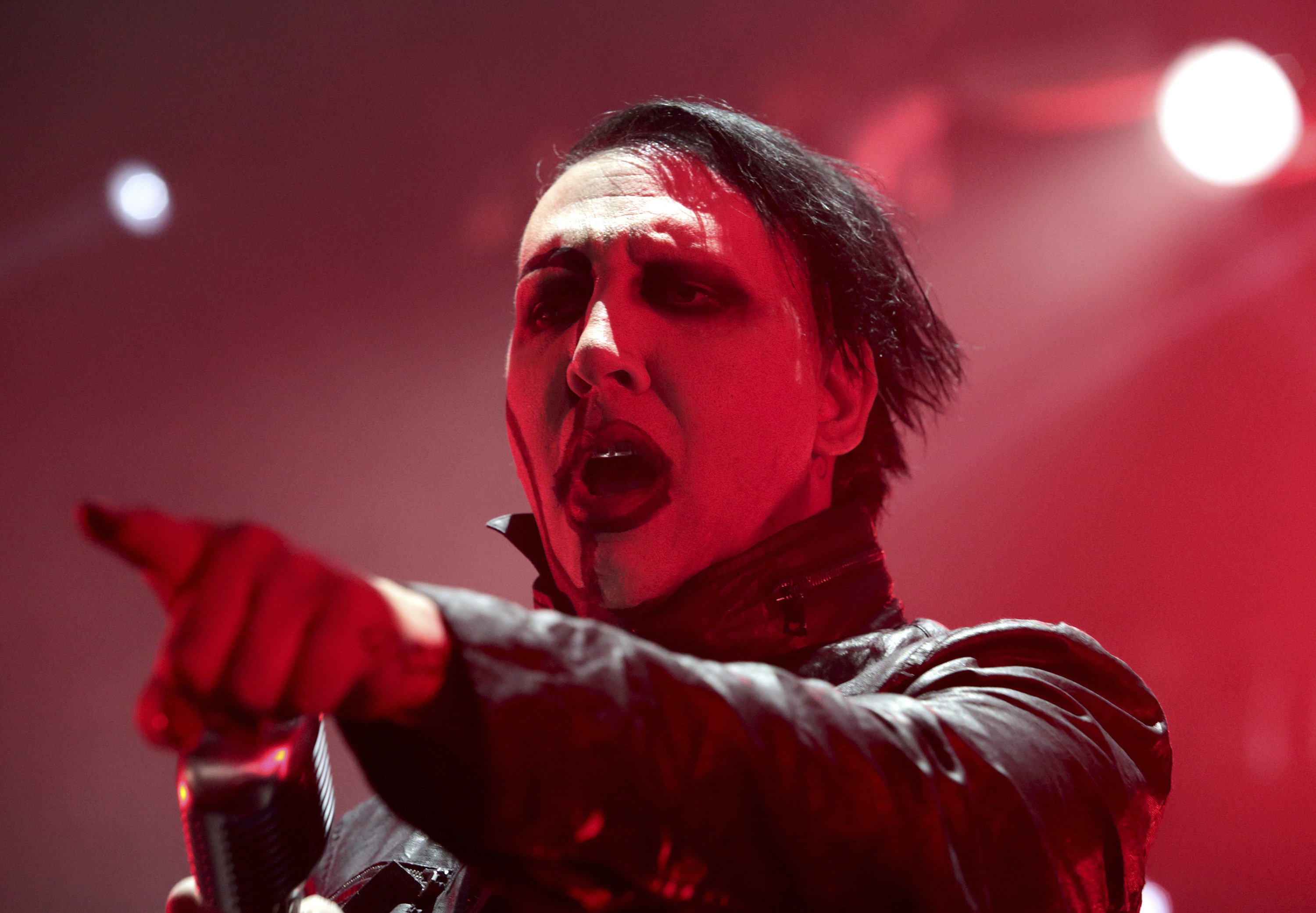 Marilyn Manson accuser recants, turns on Evan Rachel Wood - Vimarsana News