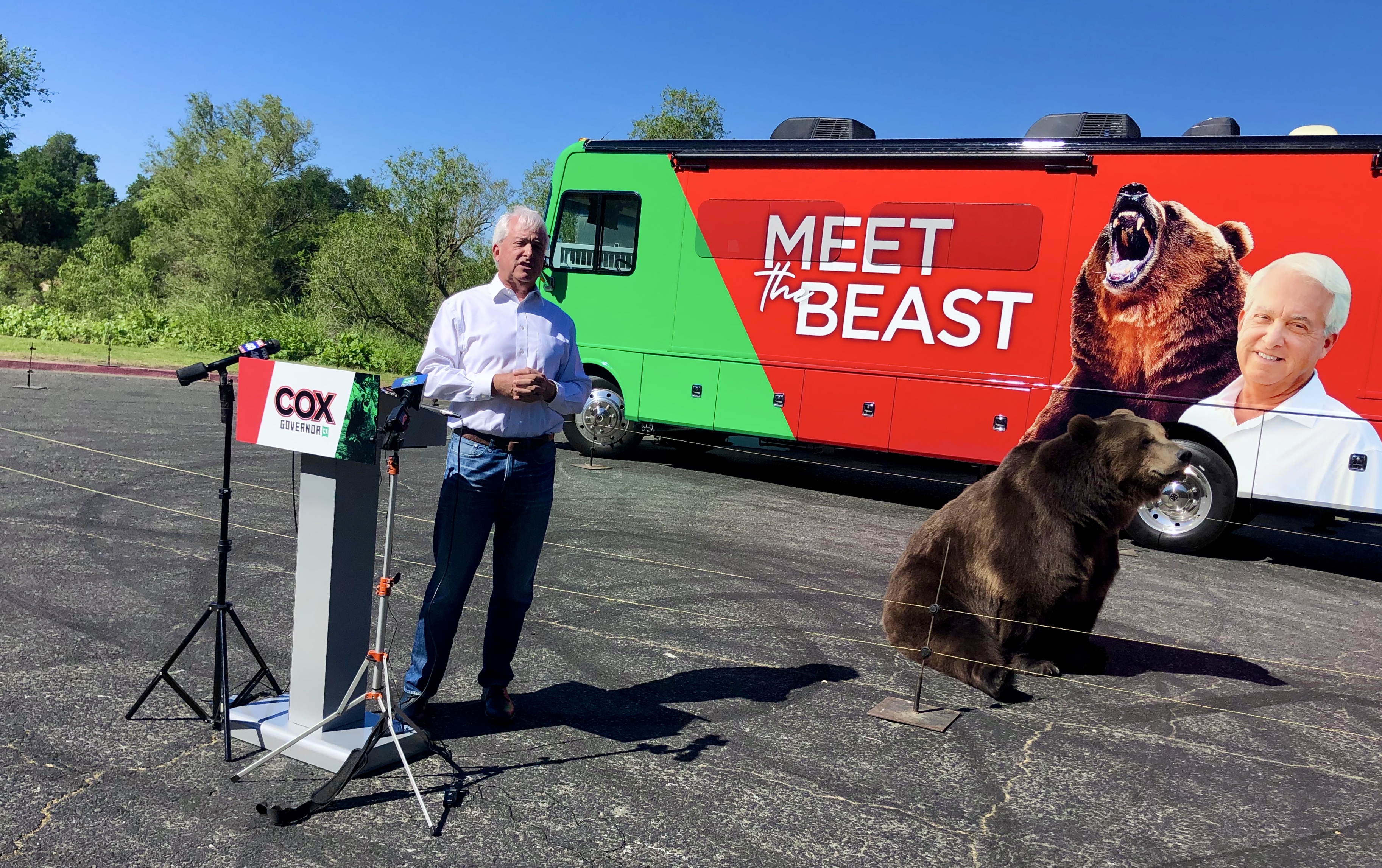 Essential California: The recall campaign trail's wild week - Vimarsana News