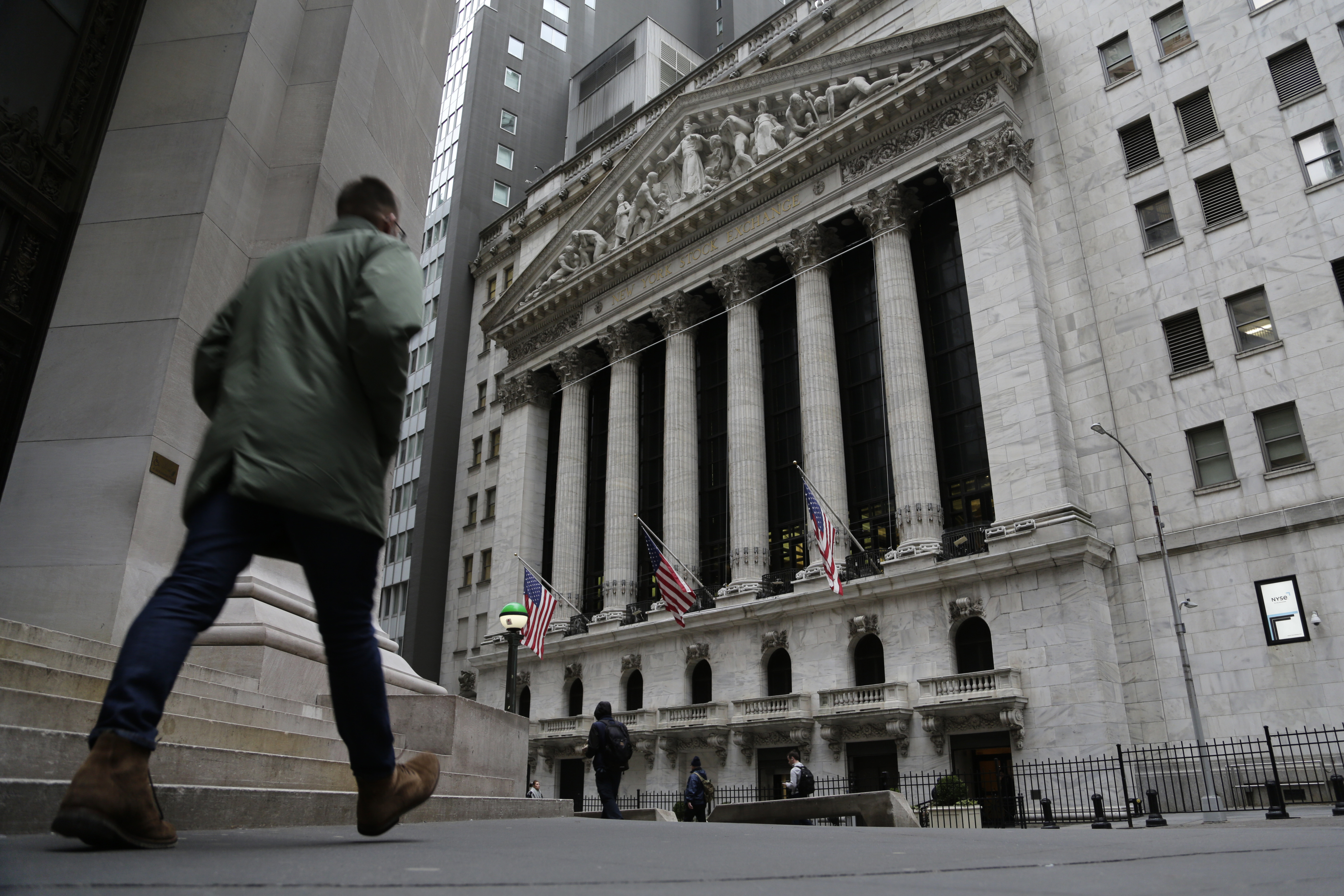 Wall Street drops as banks tumble again - Vimarsana News