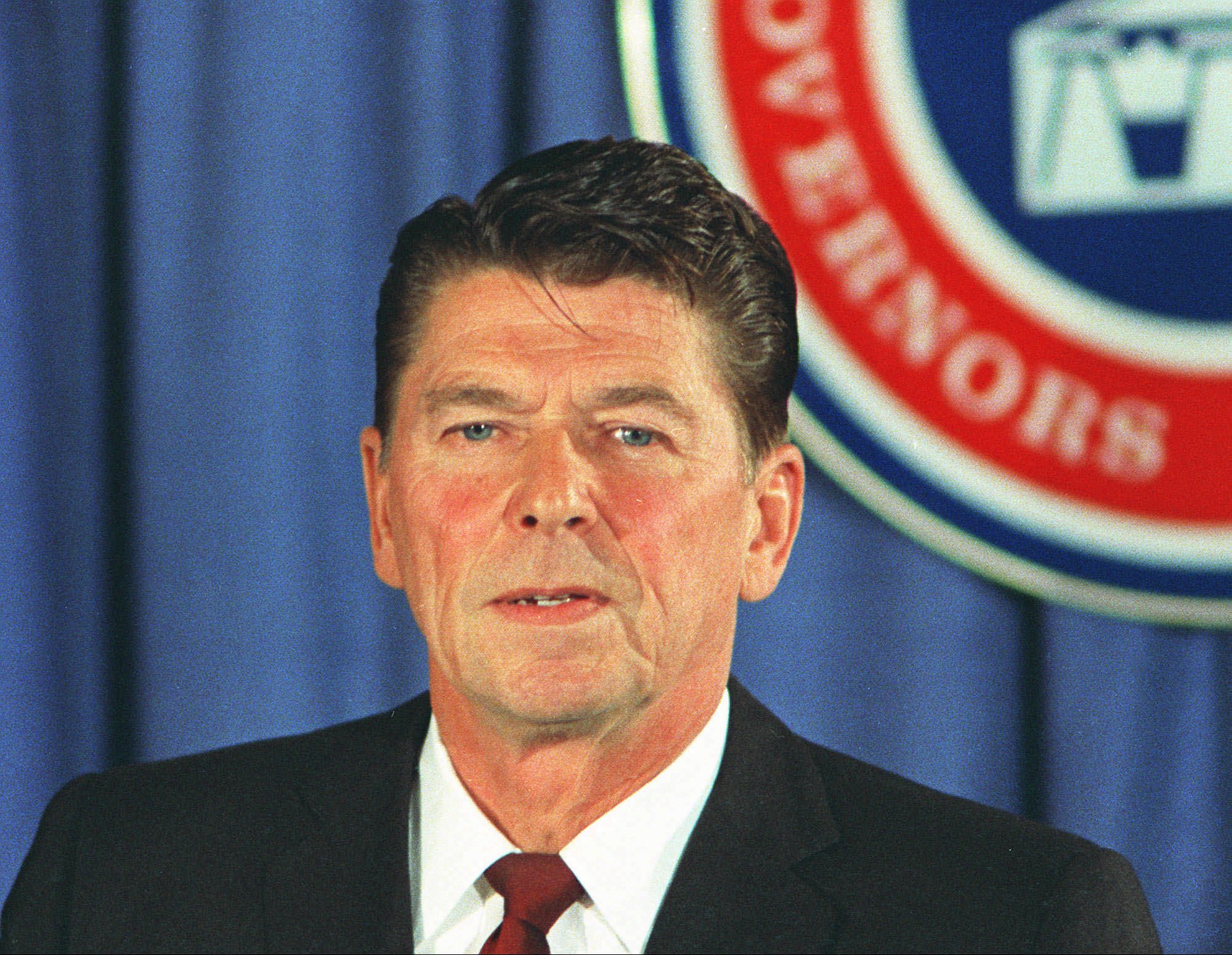 Hiltzik: Ron DeSantis is a nastier Reagan - Los Angeles Times - Vimarsana News