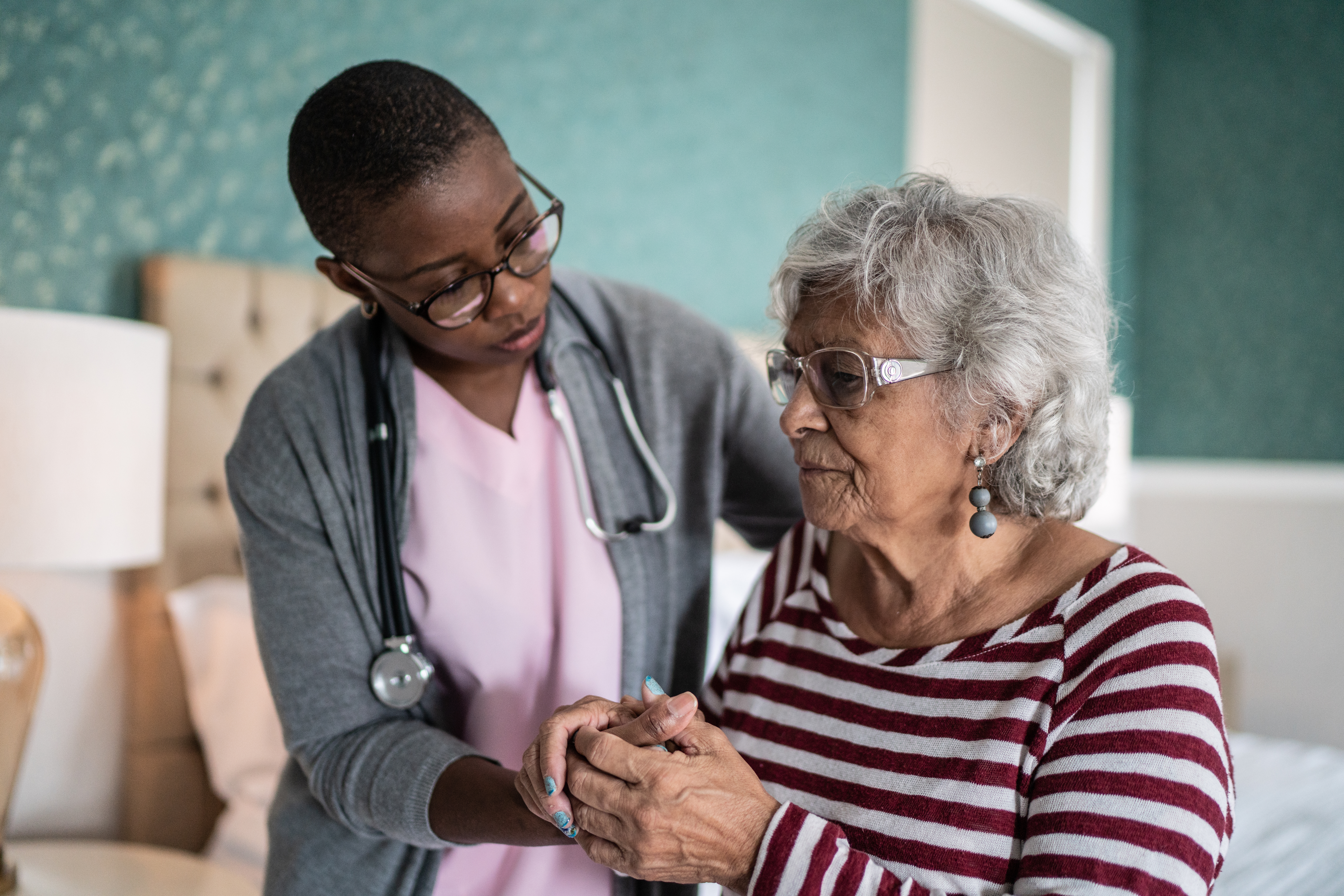 Dementia care programs can help, if caregivers can find them - Vimarsana News