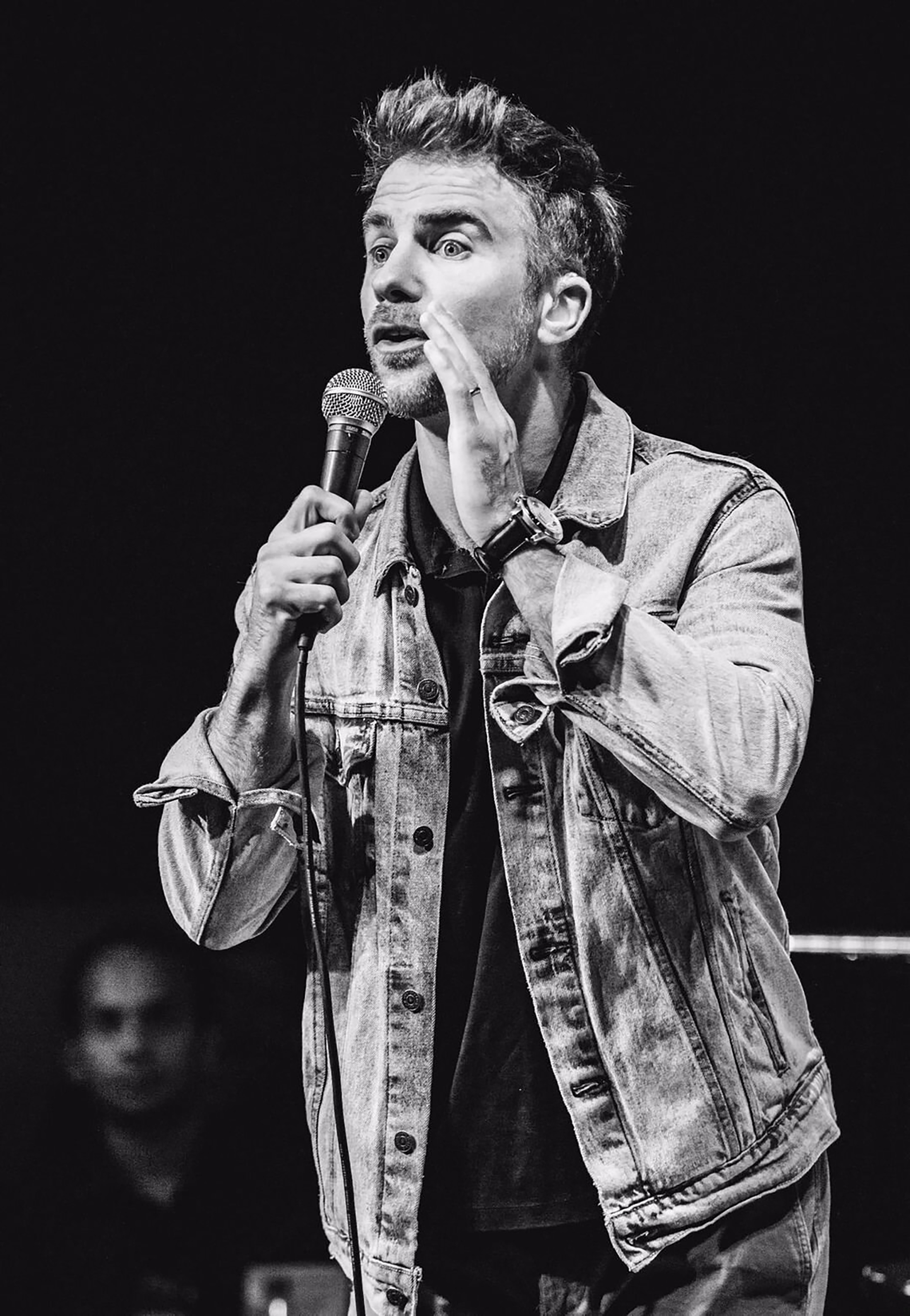 D.J. Demers delivers comedy with accessibility - Vimarsana News