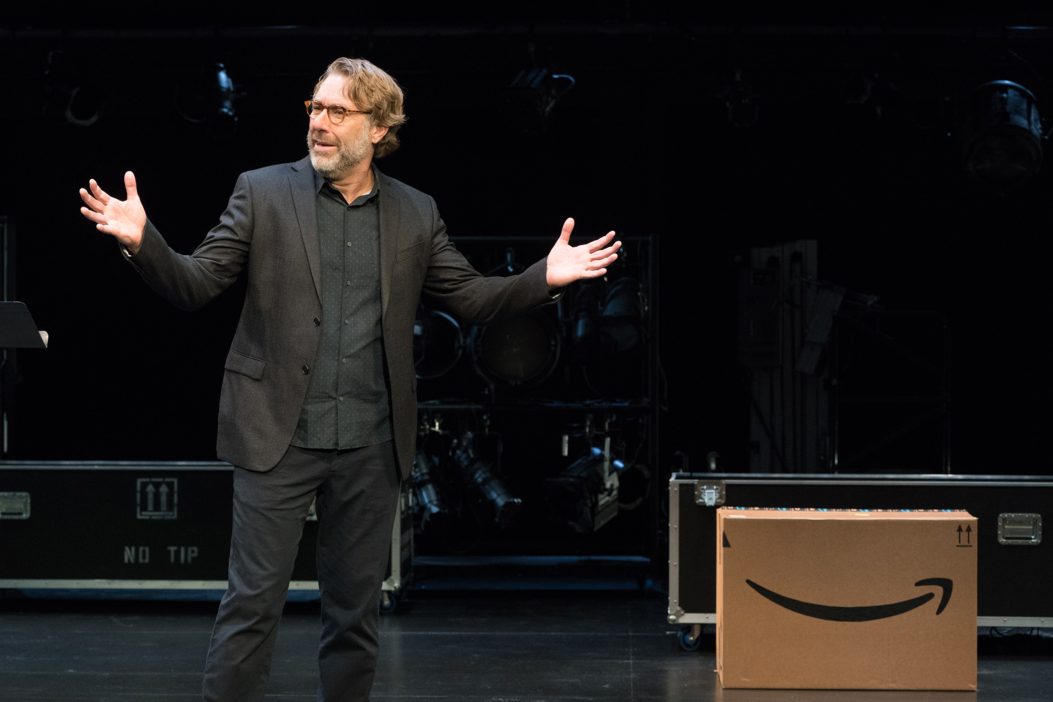 SCR misfires with Richard Greenberg play 'A Shot Rang Out' - Vimarsana News