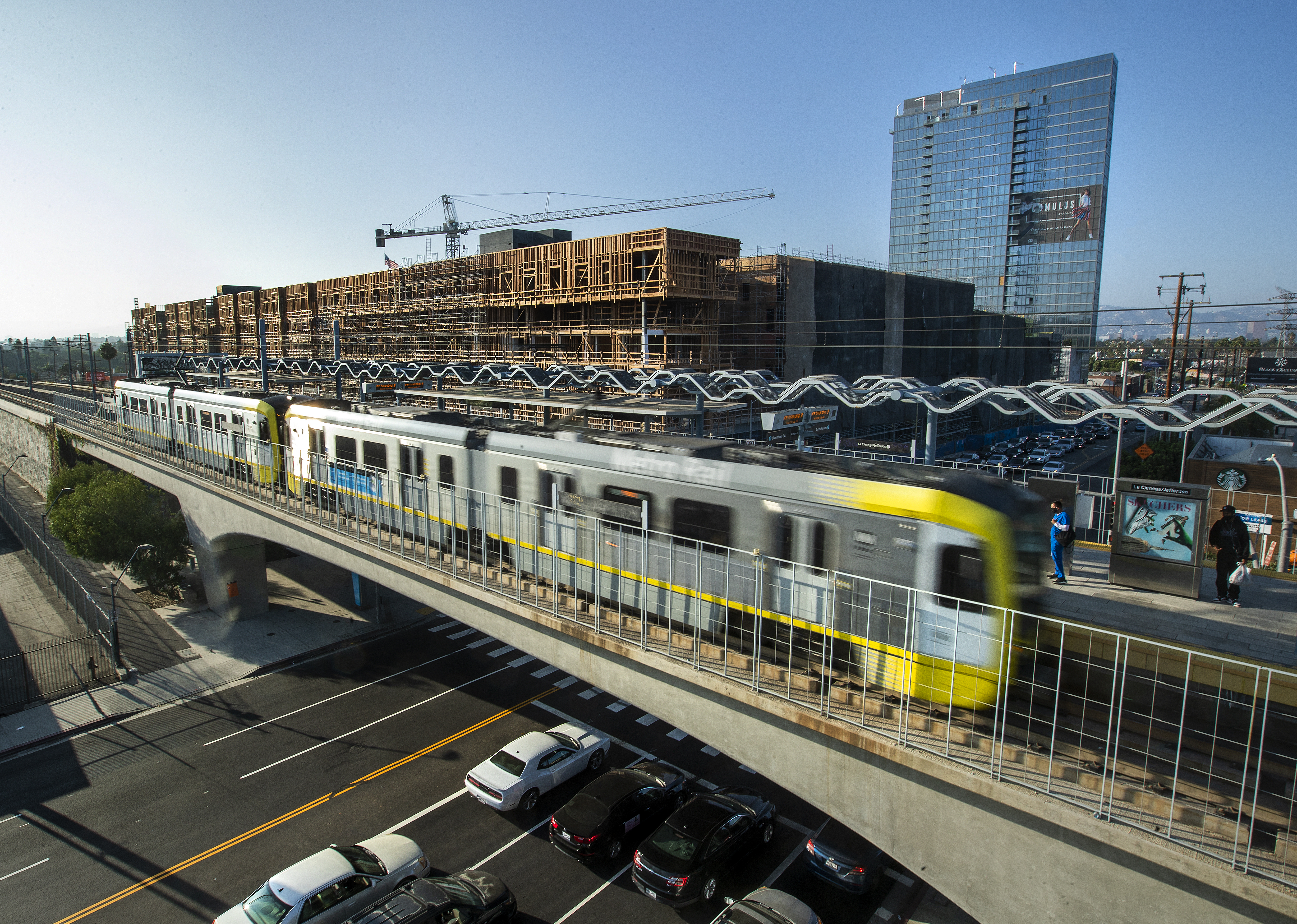 L.A. community college and K-12 students can ride Metro trains and buses free. Here's how. - Vimarsana News