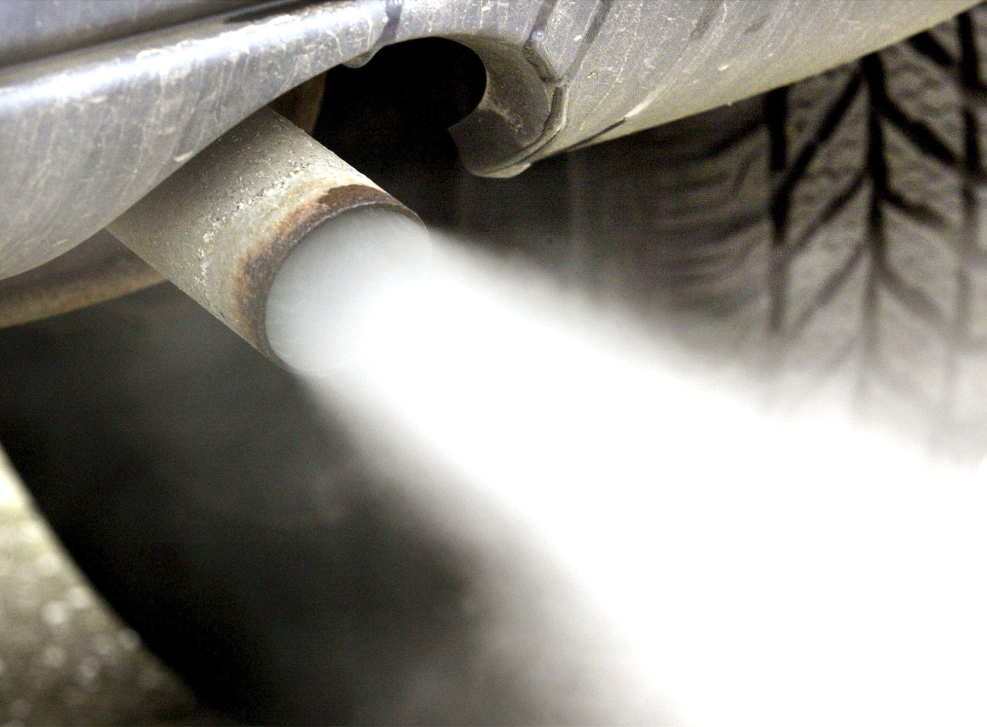 Biden to propose tougher rules on car pollution to spur EVs - Vimarsana News
