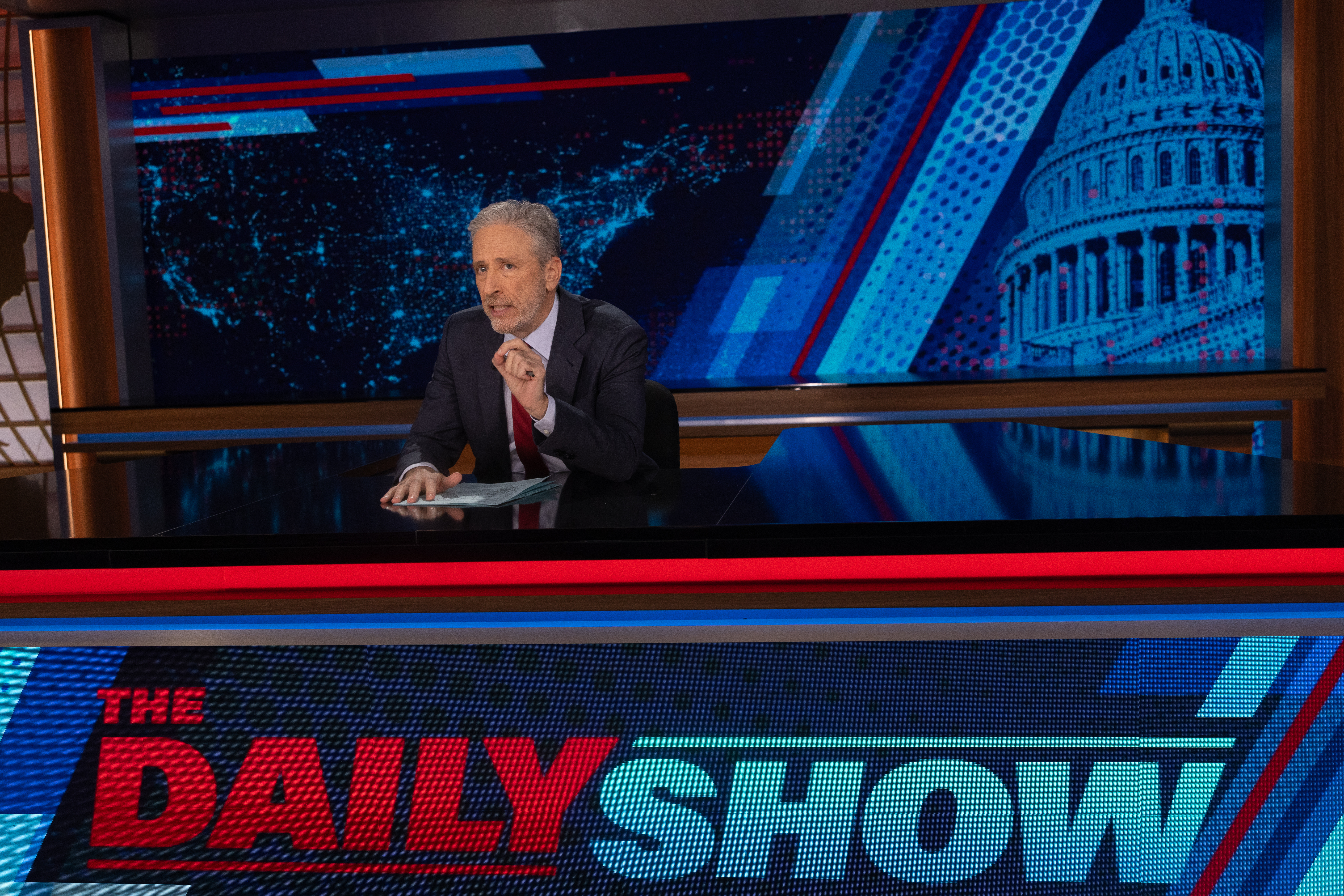 «Daily Show» отменяет концерты в Милуоки и возвращается в Нью-Йорк после покушения на Трампа