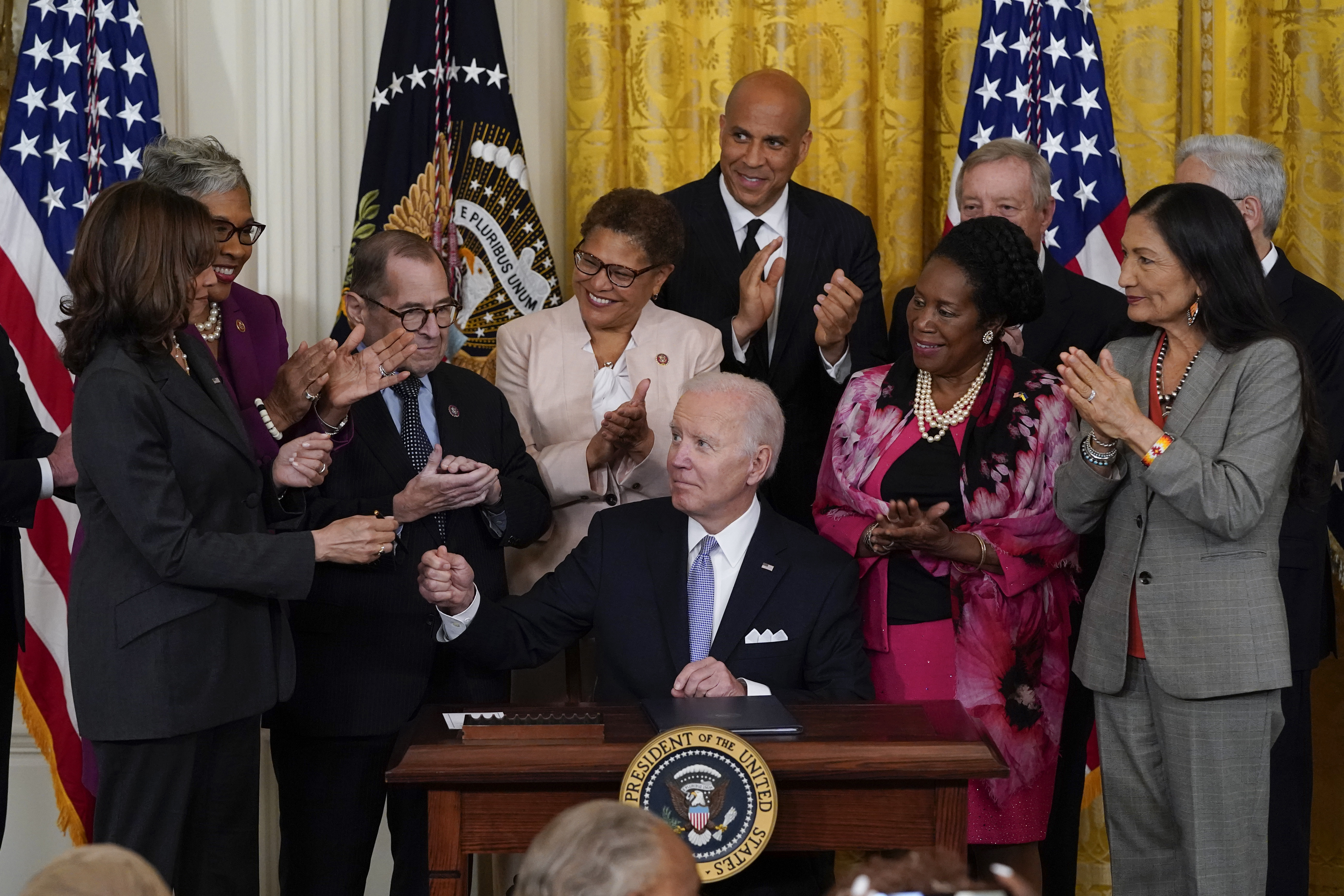 Democrats need Black voters to show up this fall. Will they? - Vimarsana News