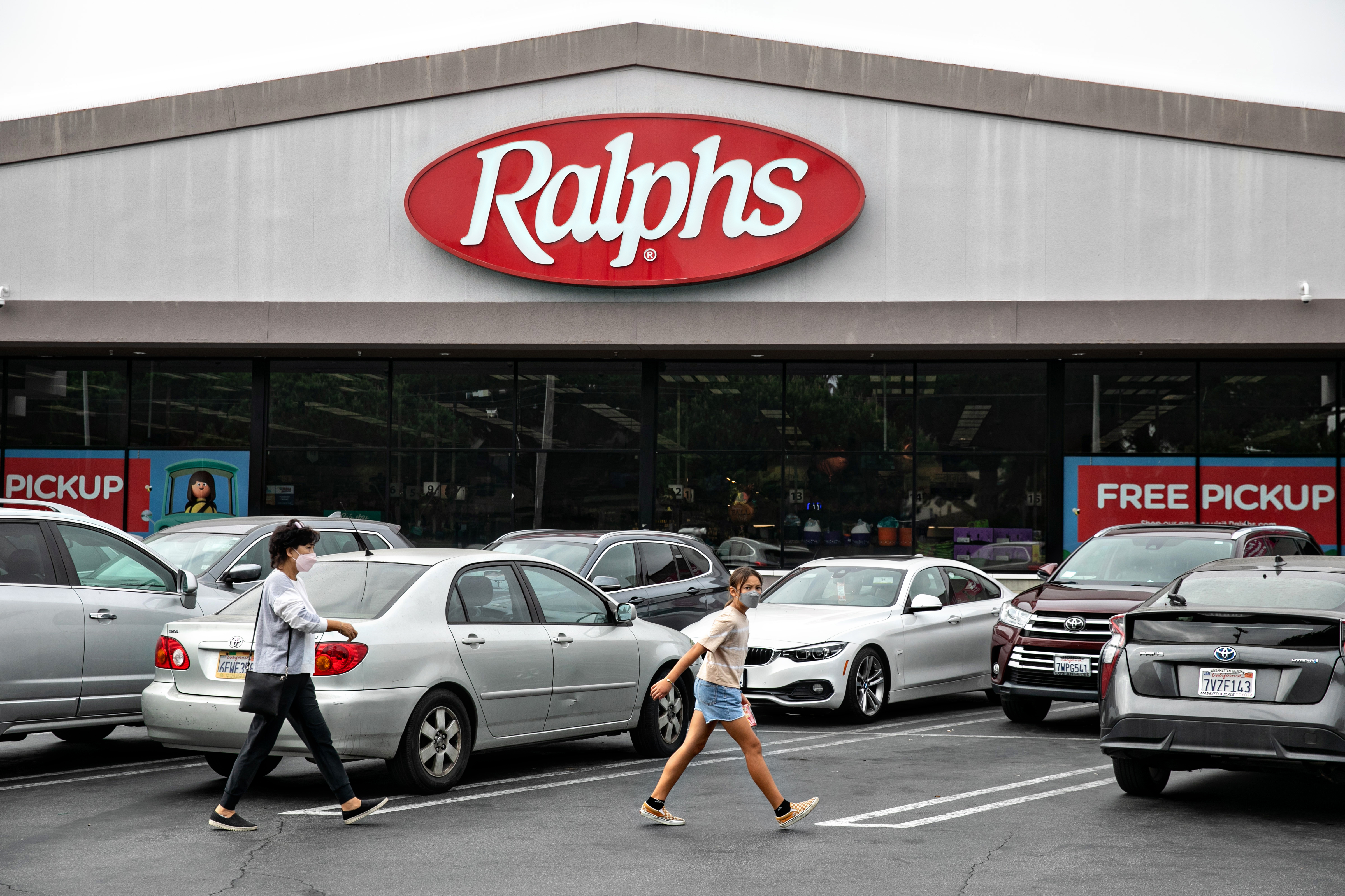 Hiltzik: A big supermarket merger is a boon for rich insiders - Vimarsana News
