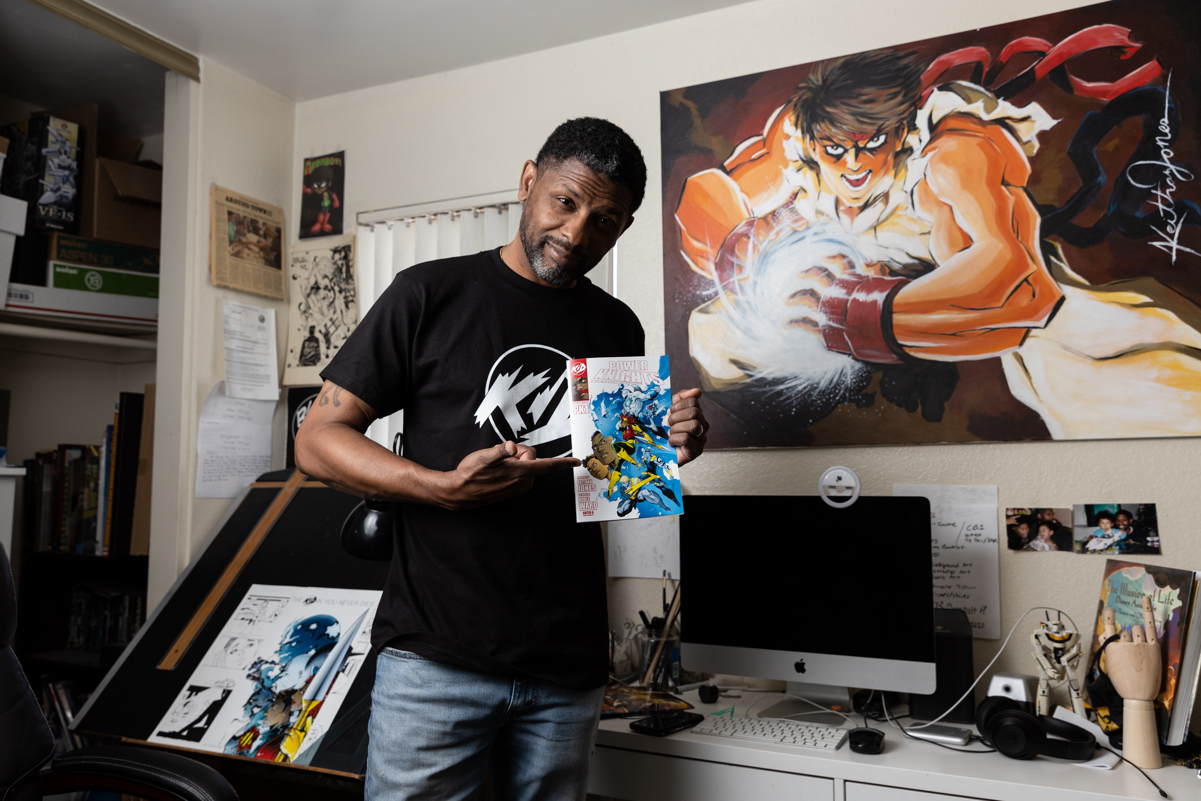 At 16, San Diego comic book artist landed first job at Comic-Con. This year, he's a featured special guest - Vimarsana News