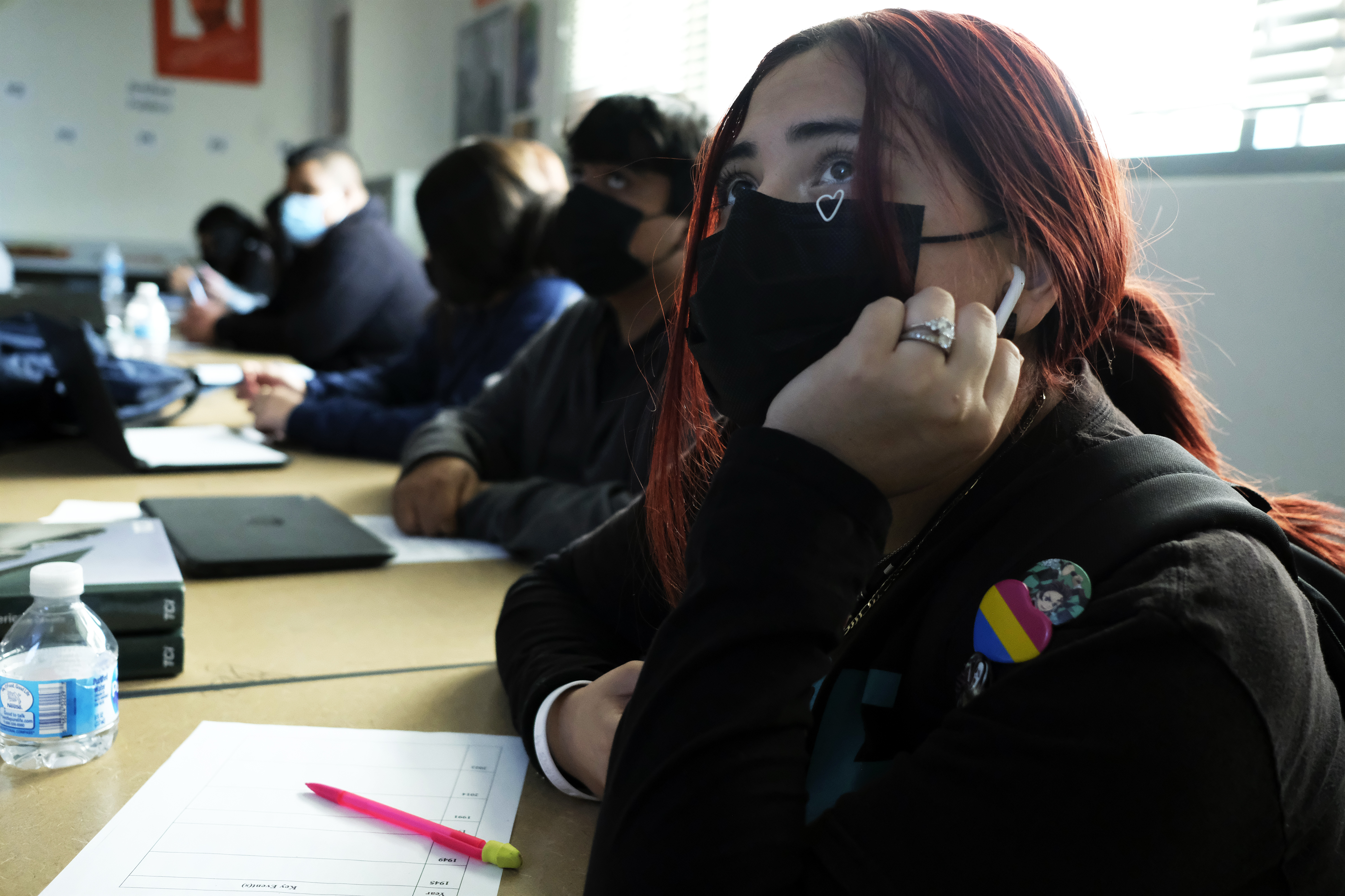 Teachers help students with Russian Ukraine war misinformation - Vimarsana News