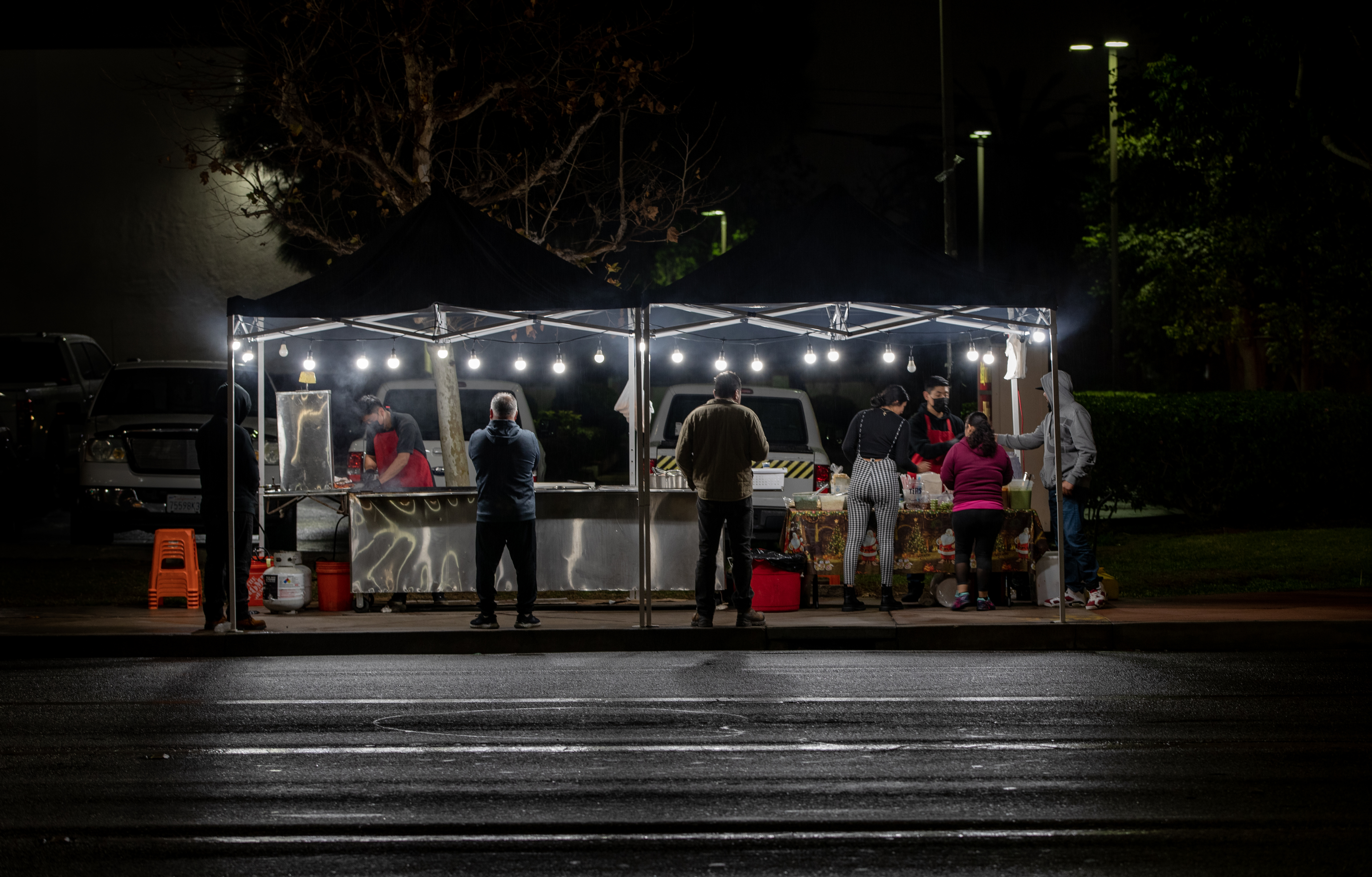 Santa Ana shuts down over 100 street vendors - Los Angeles Times - Vimarsana News