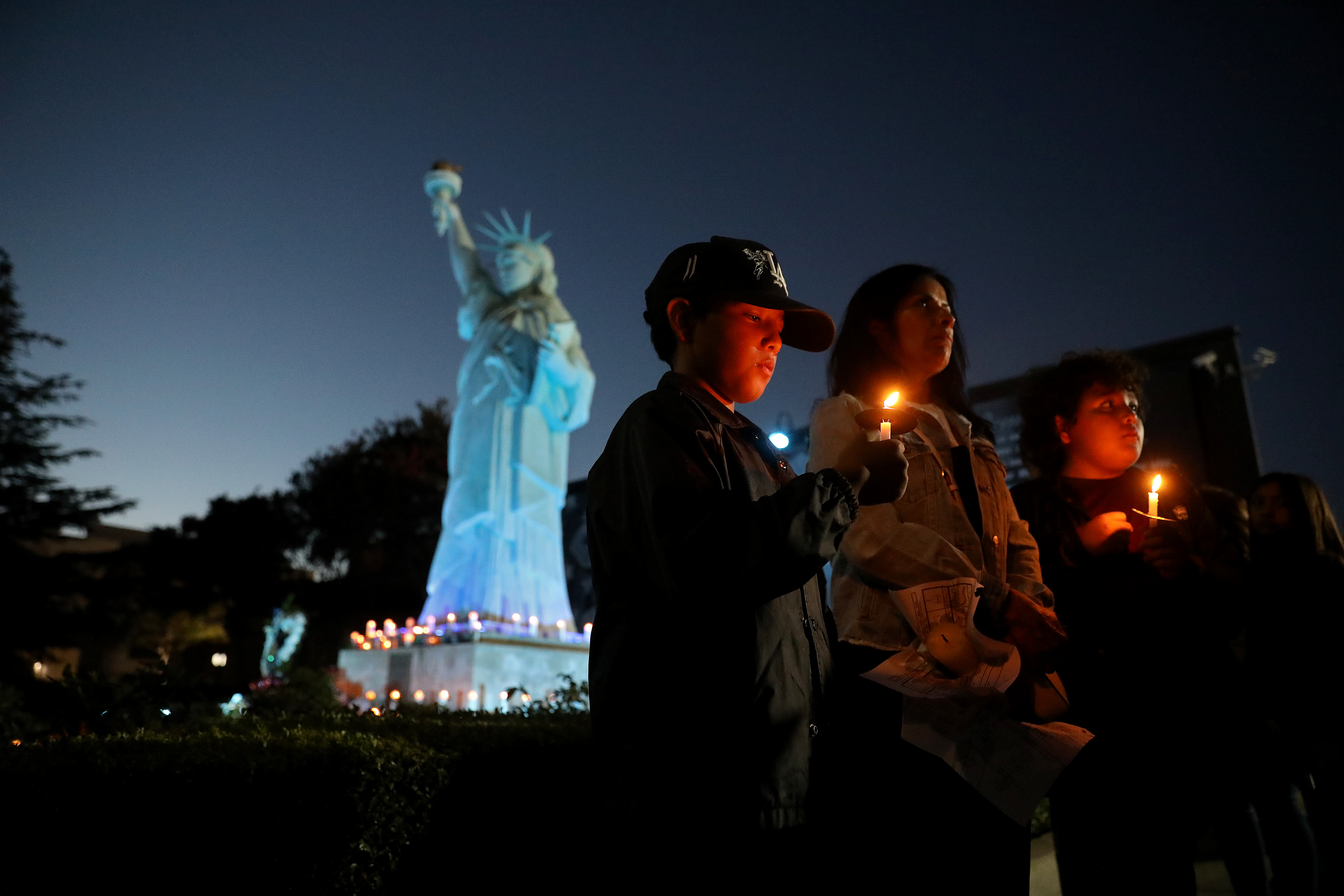 'The best of us': Hundreds gather to honor slain El Monte officers - Vimarsana News