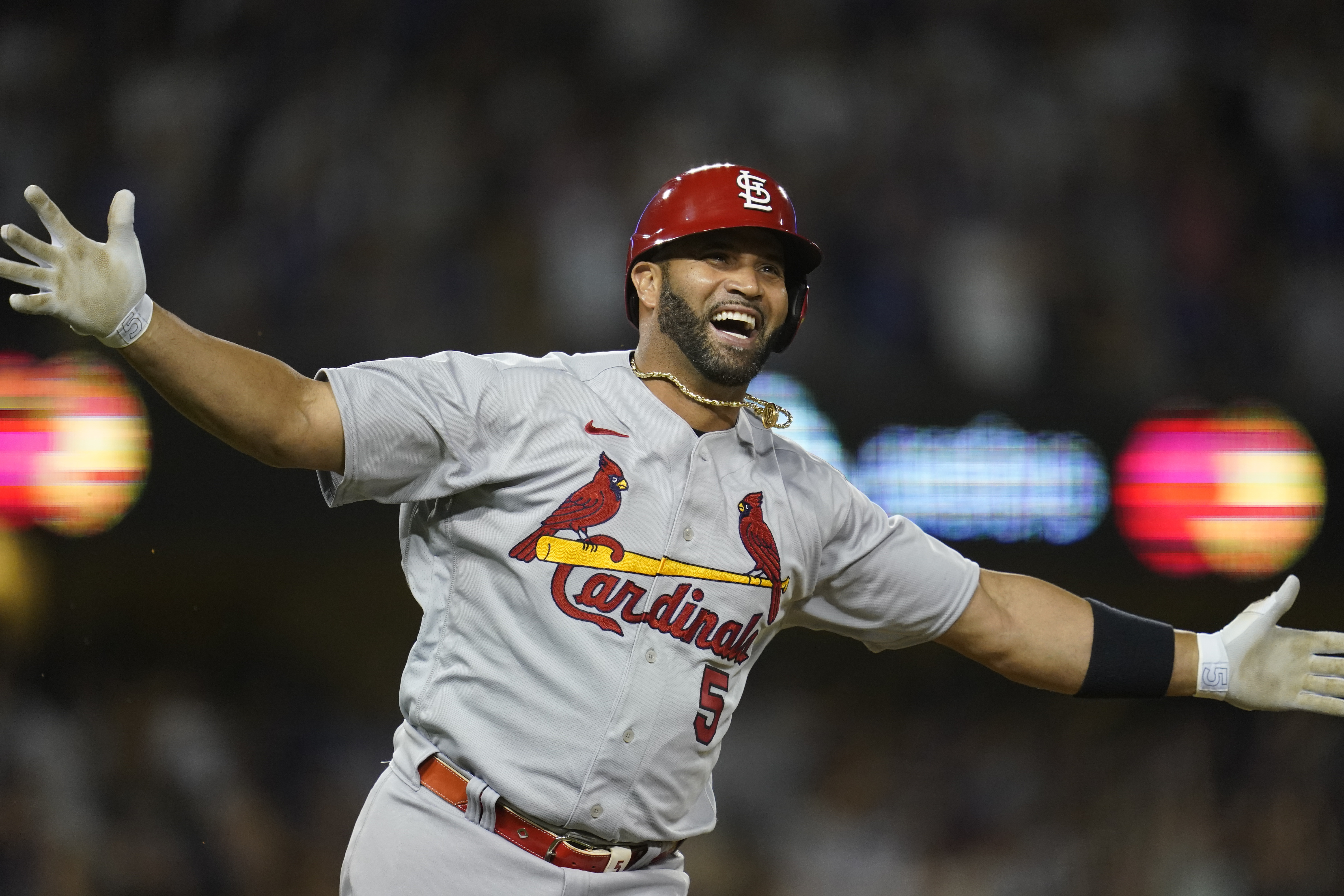 Cardinals' Albert Pujols makes history with home run No. 700 - Vimarsana News