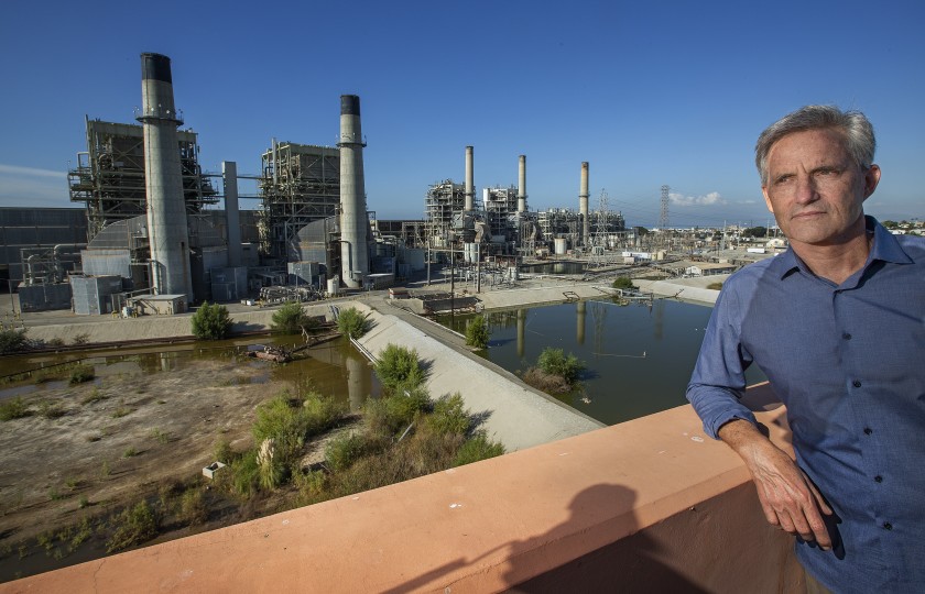 This coastal gas plant explains California's energy problems - Vimarsana News