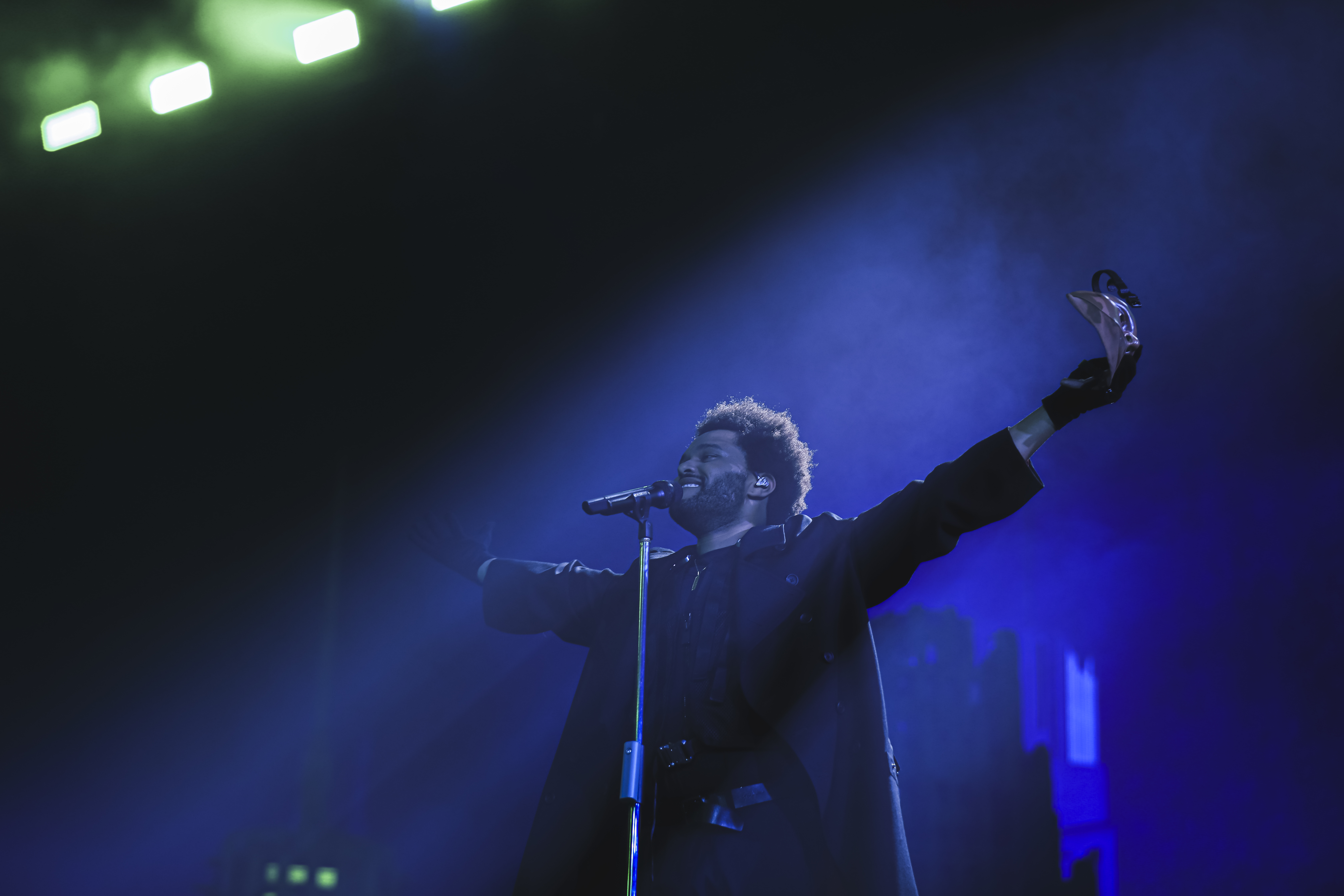 After canceling L.A. show, the Weeknd is planning return date - Vimarsana News
