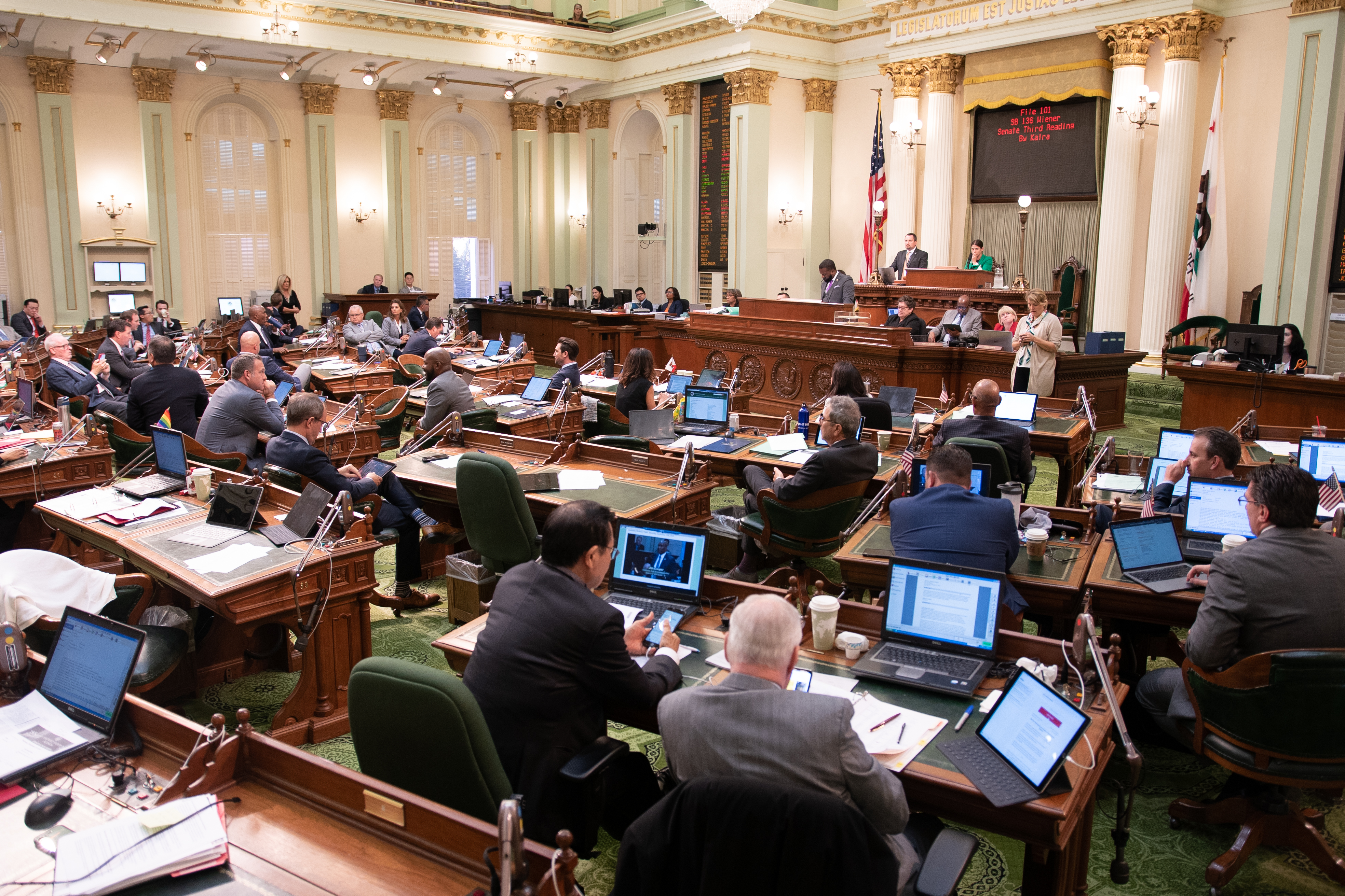 California lawmakers reject bill to allow their staff to unionize at the state Capitol - Vimarsana News