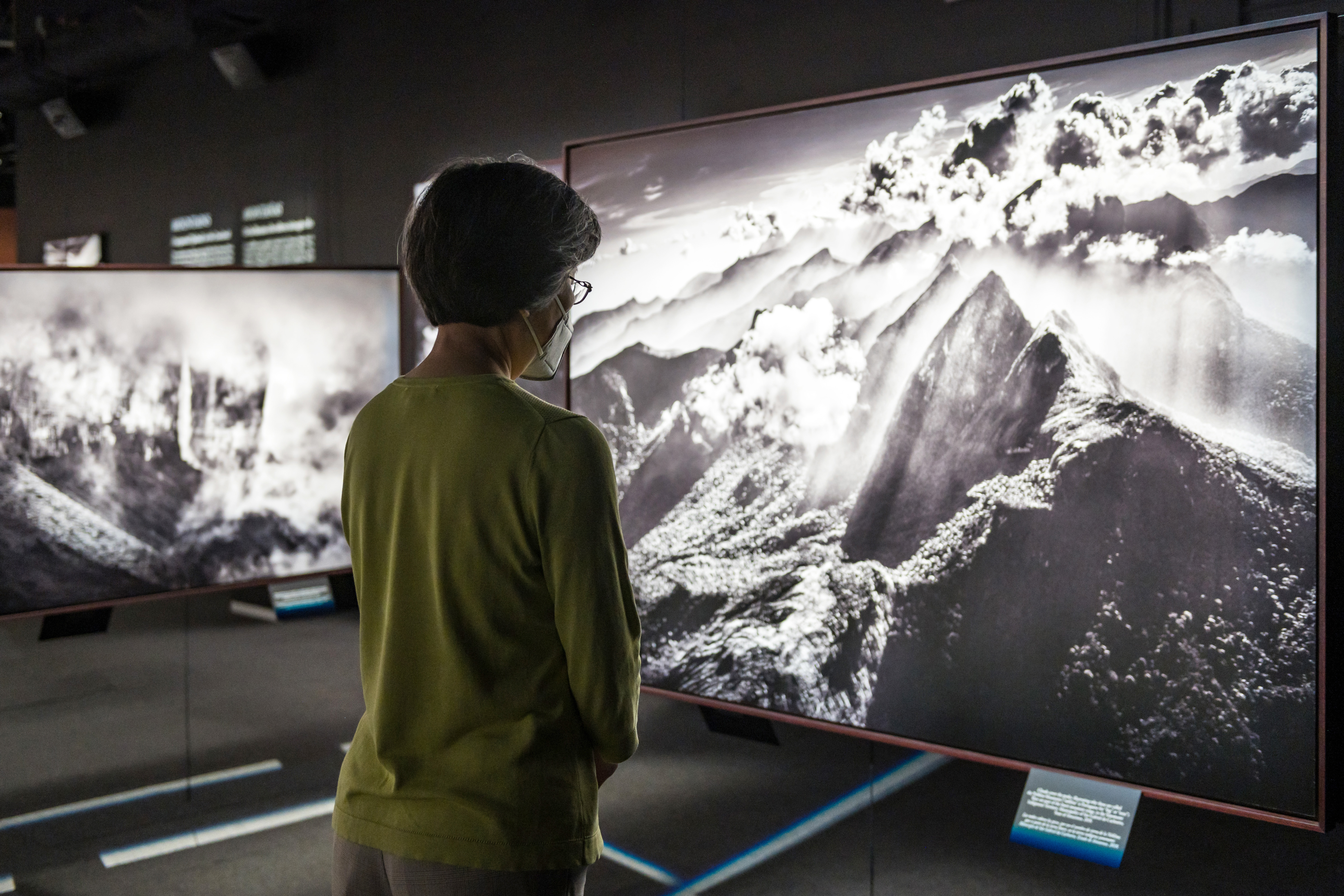 Sebastião Salgado's Amazon photo exhibit raises hard questions - Vimarsana News