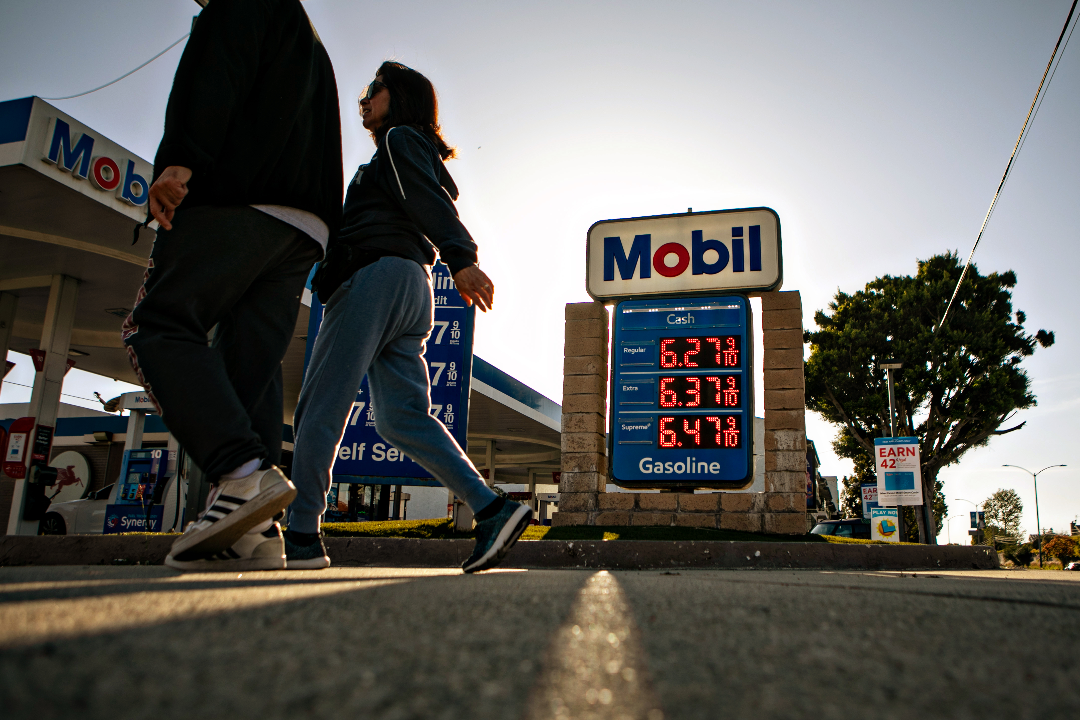 Will a $400 gas rebate actually happen in CA? What we know so far - Vimarsana News