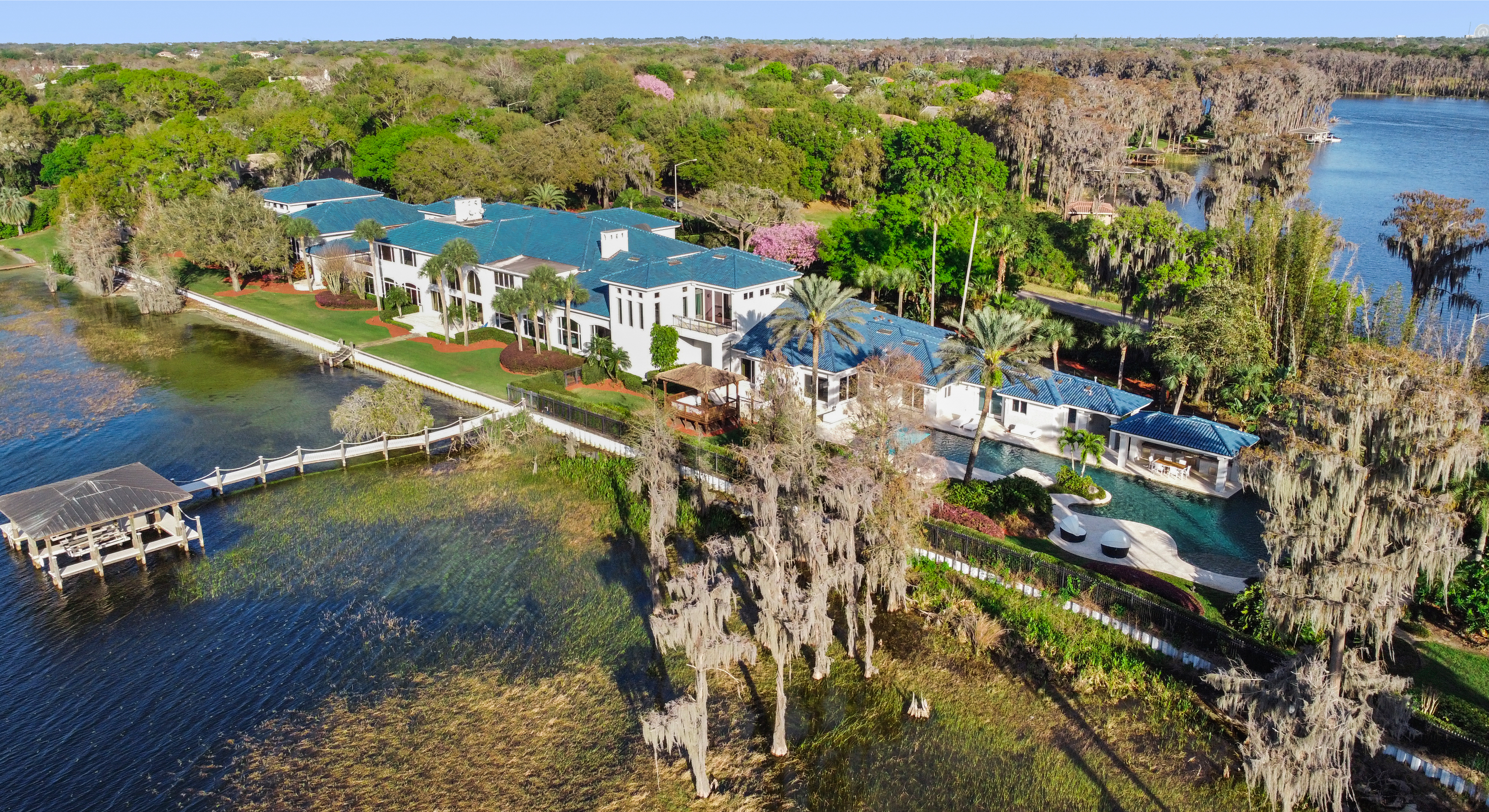 Shaq finally sells Florida mega-mansion for $11 million - Vimarsana News