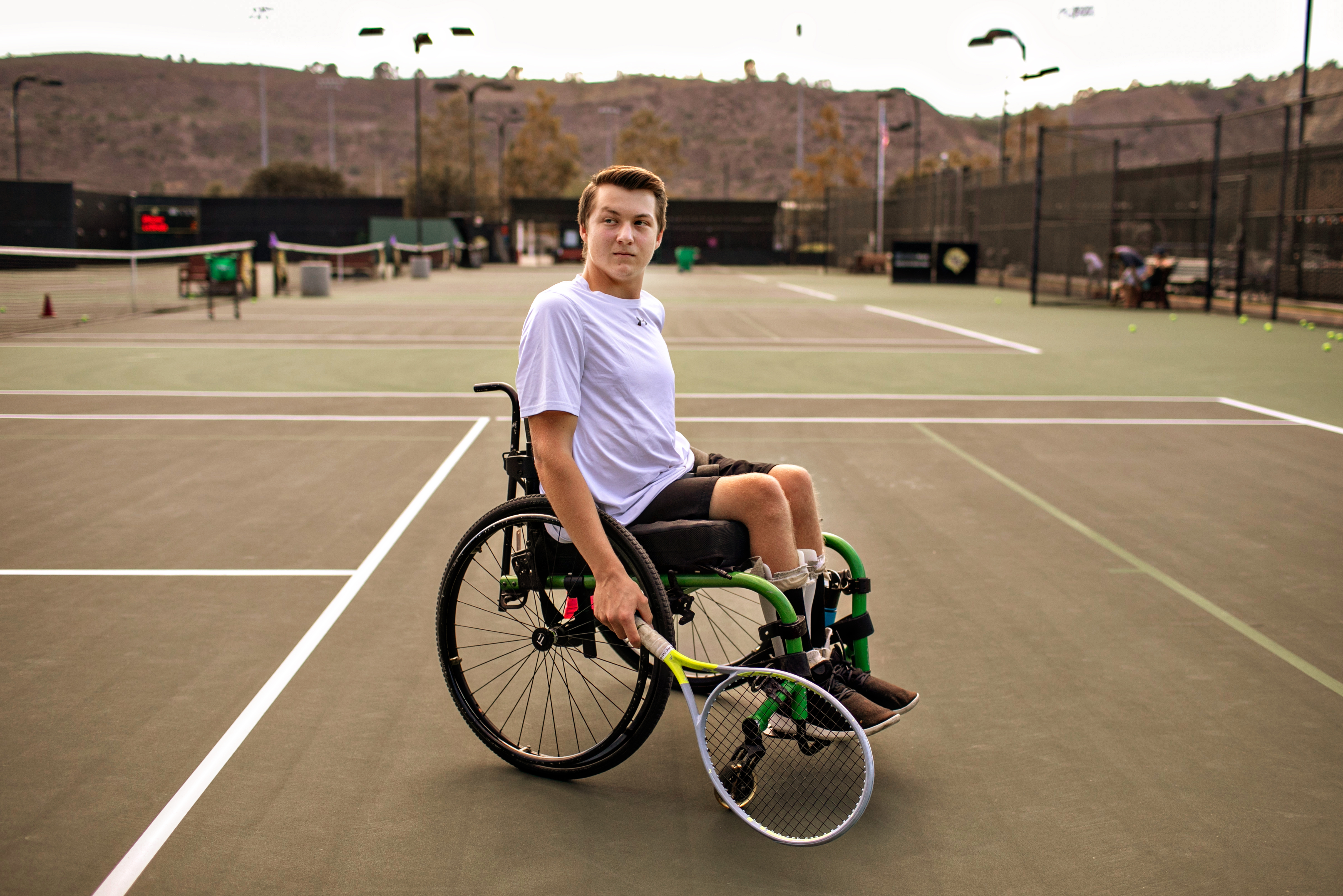 Landon Sachs overcomes family tragedy to find joy in adaptive tennis - Vimarsana News