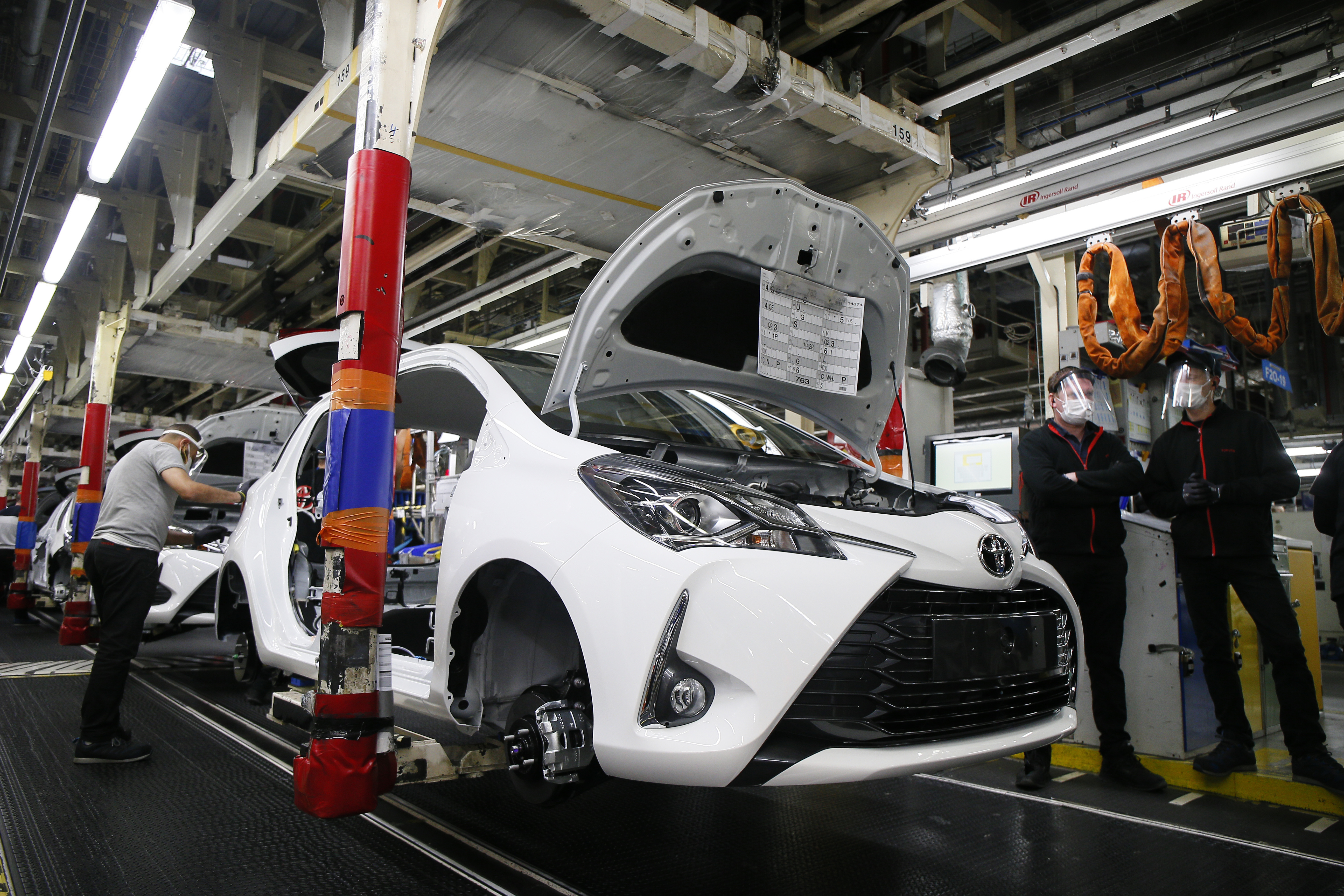 Inflation won't stop 2023 auto sales growth amid chip recovery - Vimarsana News