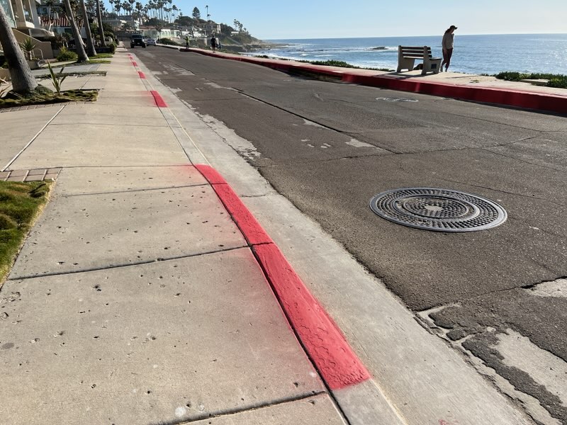 Messy red curbs in Windansea raise red flags but were actually the work of San Diego - Vimarsana News