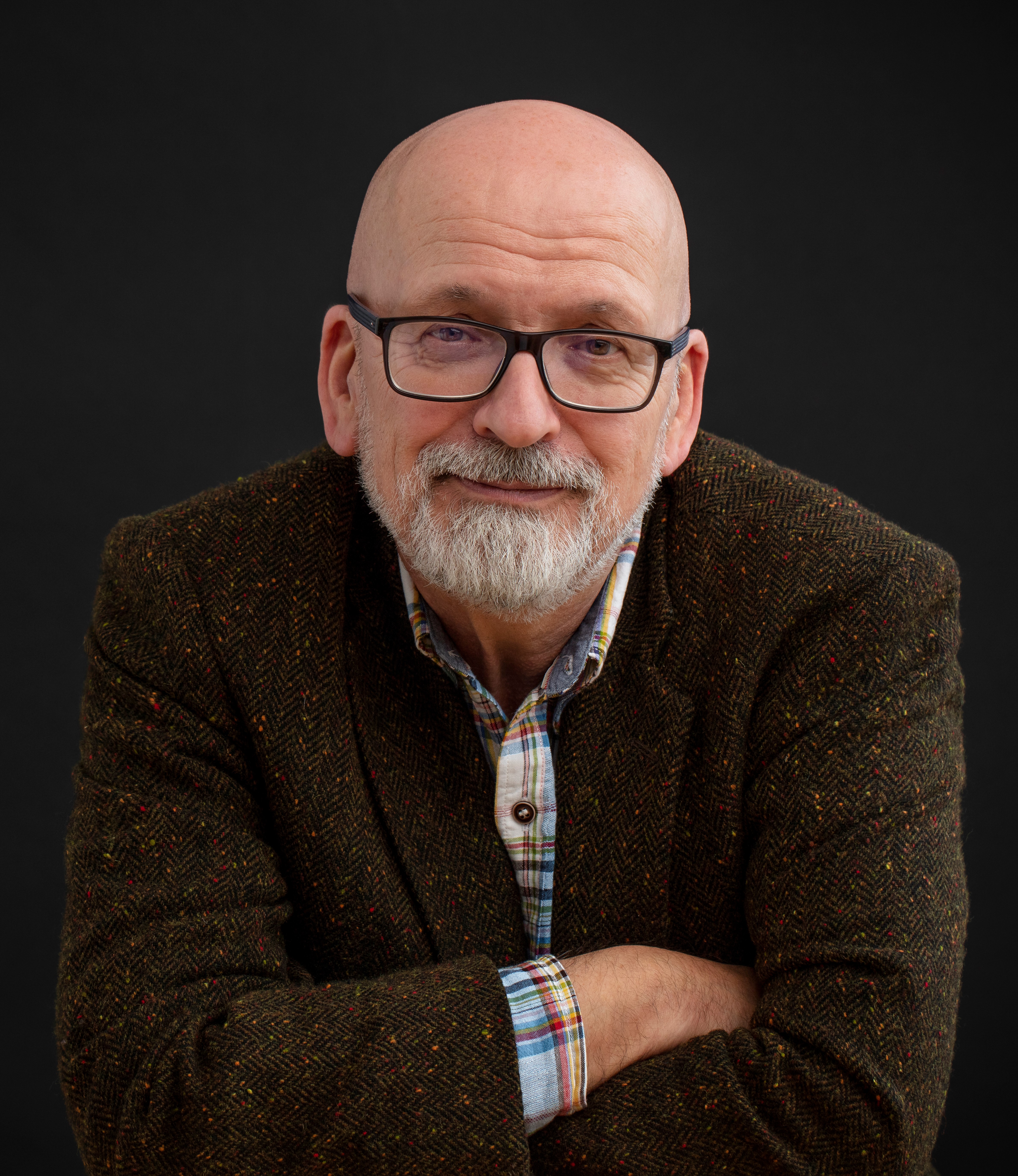 Roddy Doyle's hapless Irish men find COVID a formidable foe in his new story collection - Vimarsana News