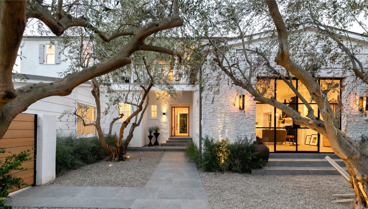 Justin Bieber sells Beverly Hills home at a loss - Vimarsana News