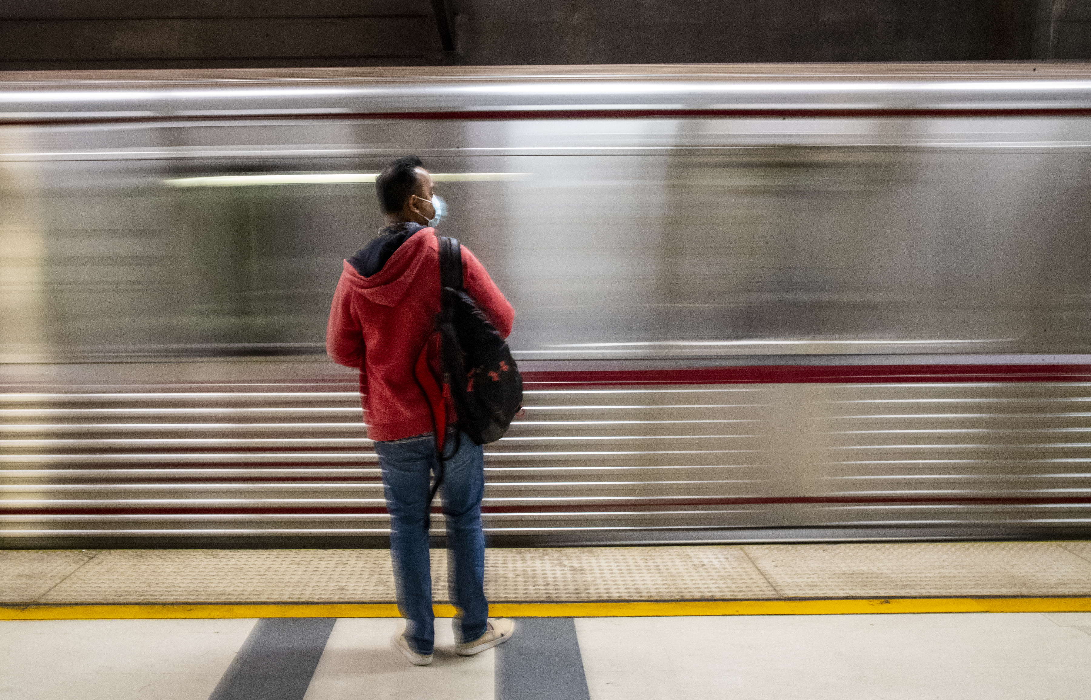 Person injured after jumping through Metro train window - Vimarsana News