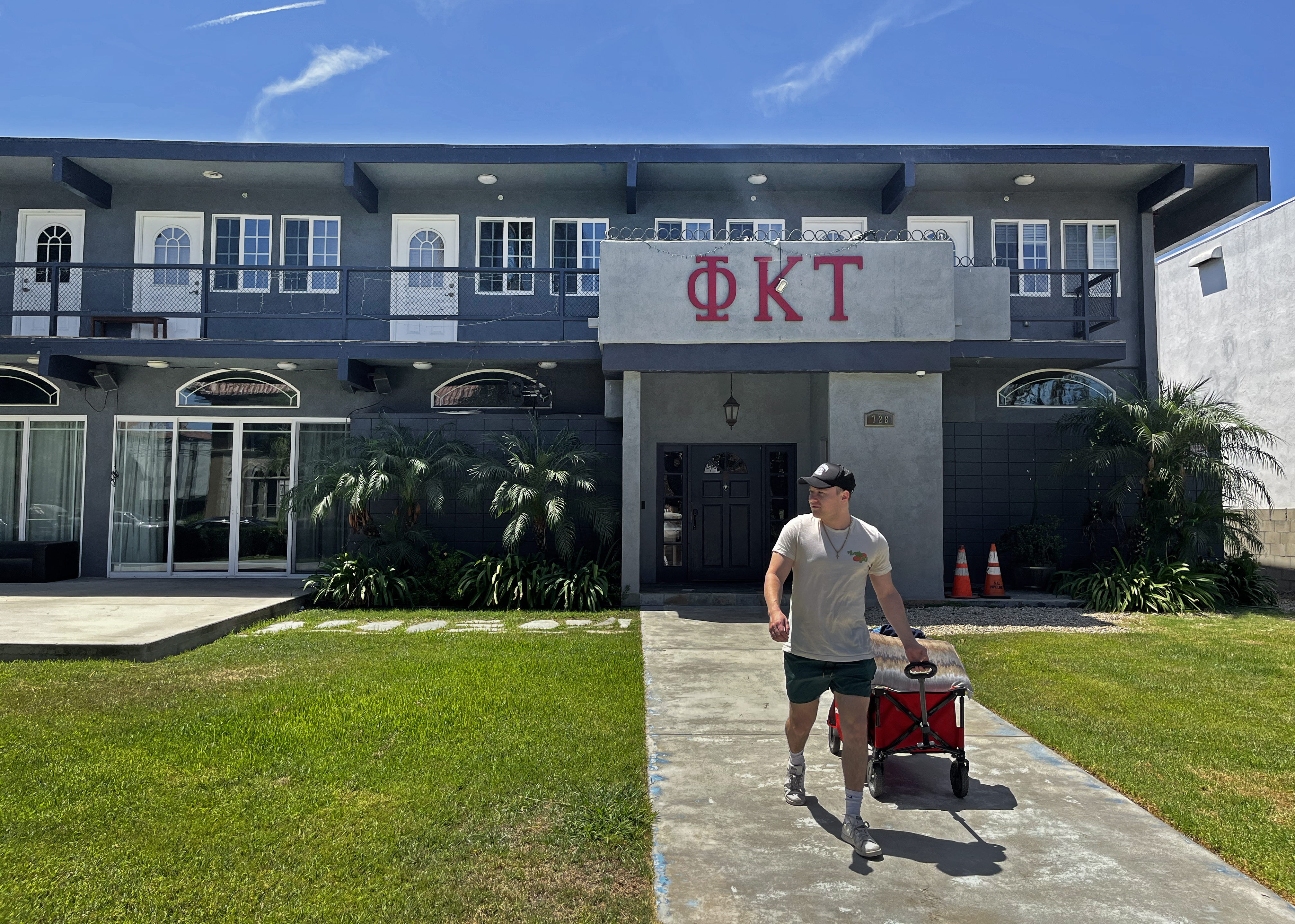After USC sets strict party rules, fraternities weigh disaffiliation - Vimarsana News