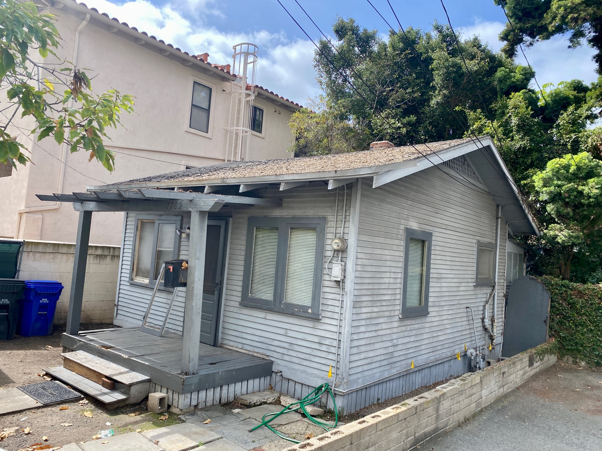 Historic Bishops Lane cottage to be moved soon to make way for a new house - Vimarsana News